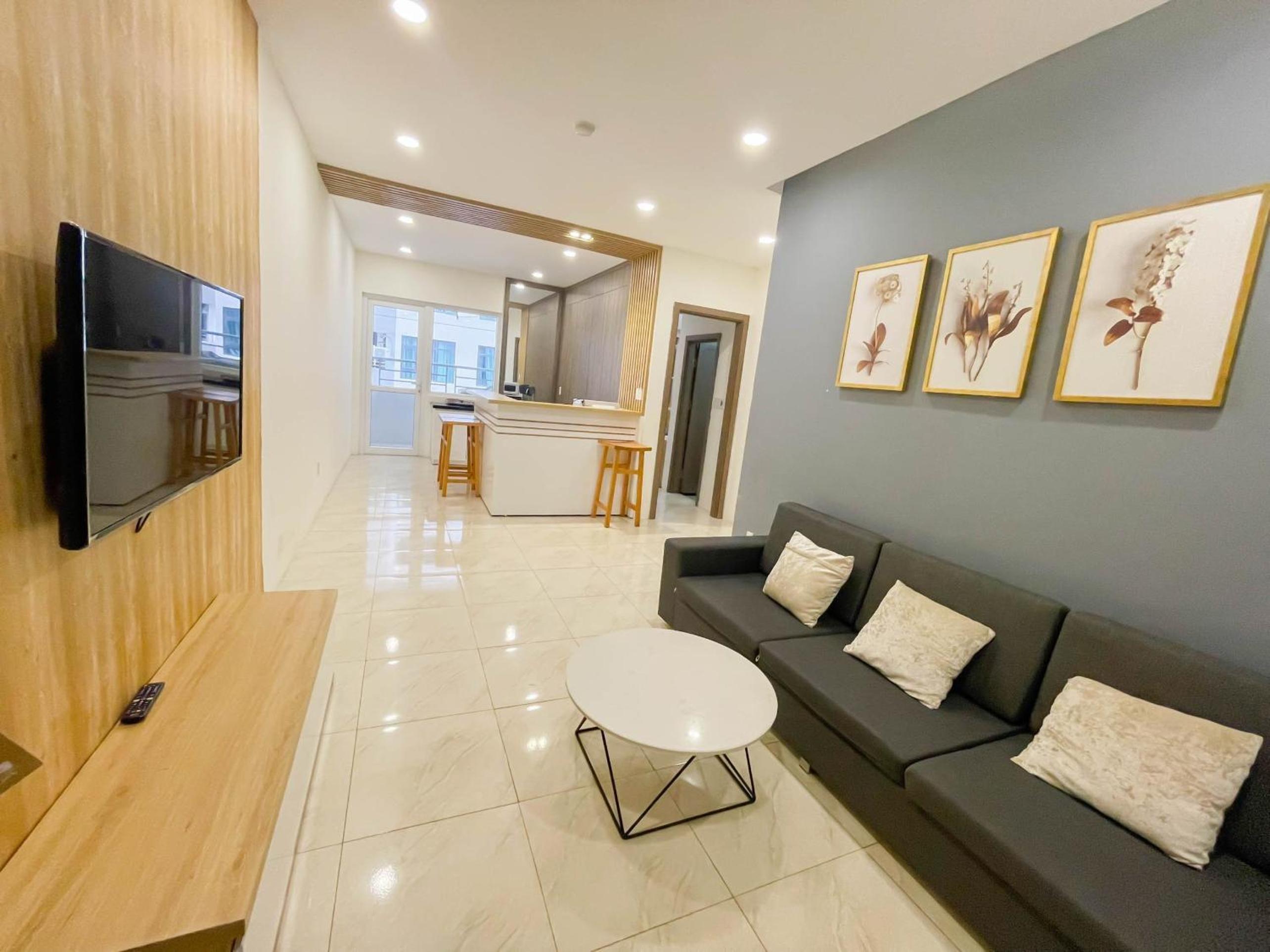 Hon Chong Oceanfront Luxury Apartment view 3