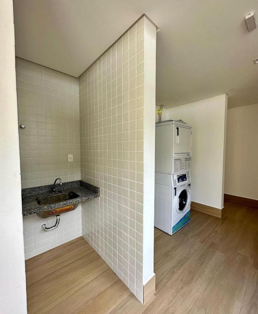 Apartamento com Piscina na Cobertura e Vista Panoramica do Mar da PRAIA GRANDE