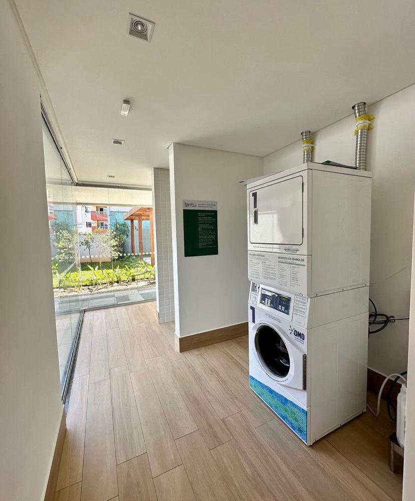 Apartamento com Piscina na Cobertura e Vista Panoramica do Mar da PRAIA GRANDE