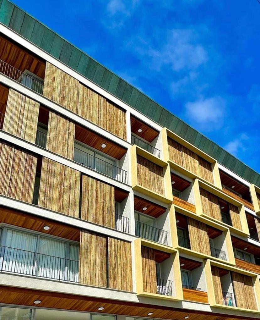 Apartamento com Piscina na Cobertura e Vista Panoramica do Mar da PRAIA GRANDE
