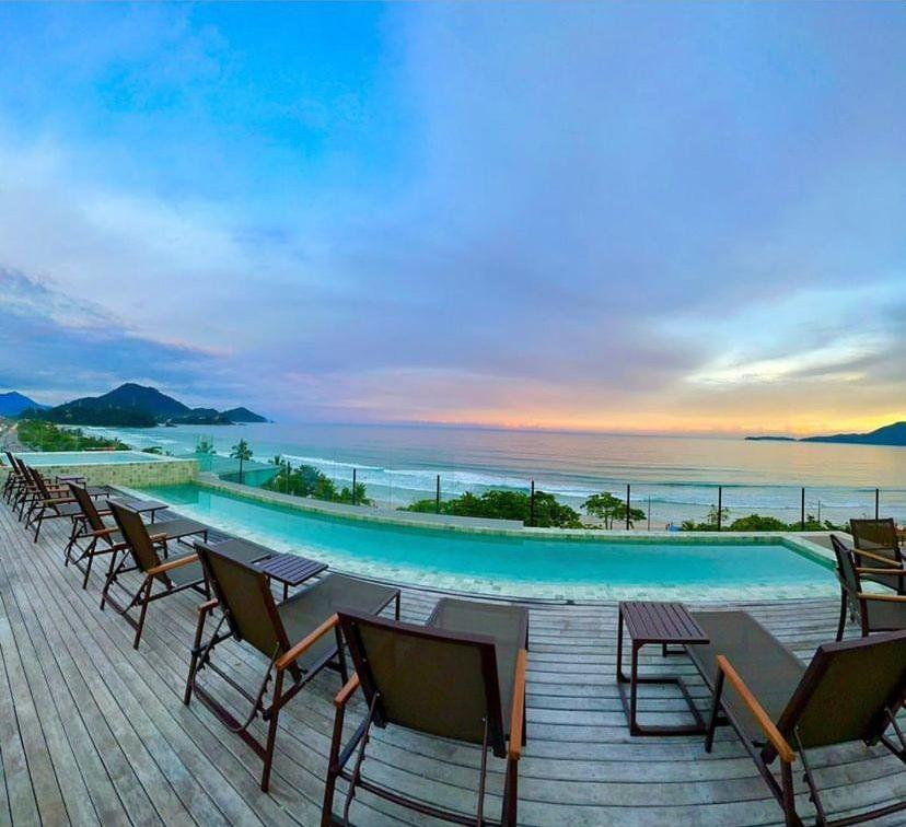 Apartamento com Piscina na Cobertura e Vista Panoramica do Mar da PRAIA GRANDE