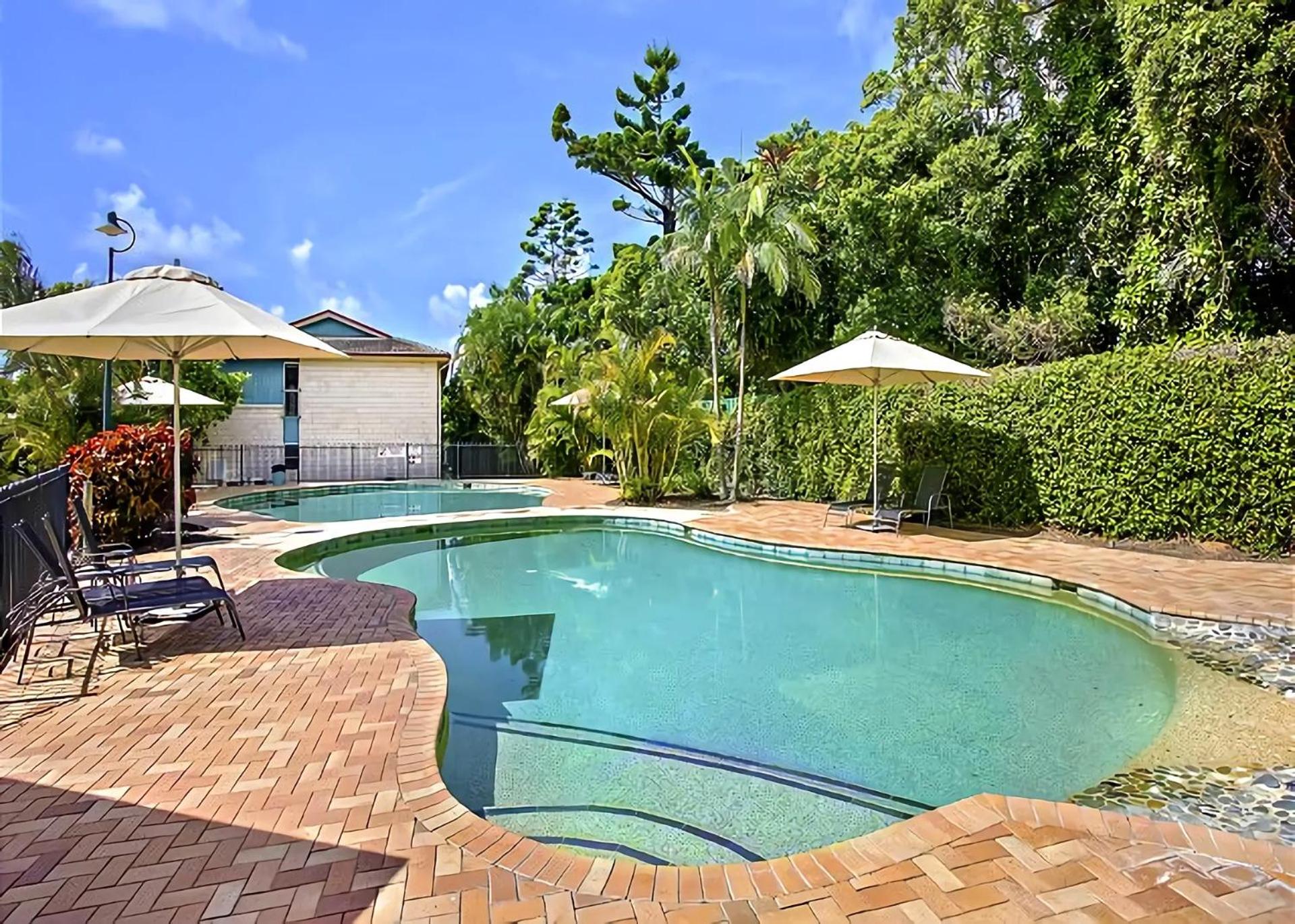 Casa Tropicana Villa with Ocean Views - Steps from Beach Surfs Up!