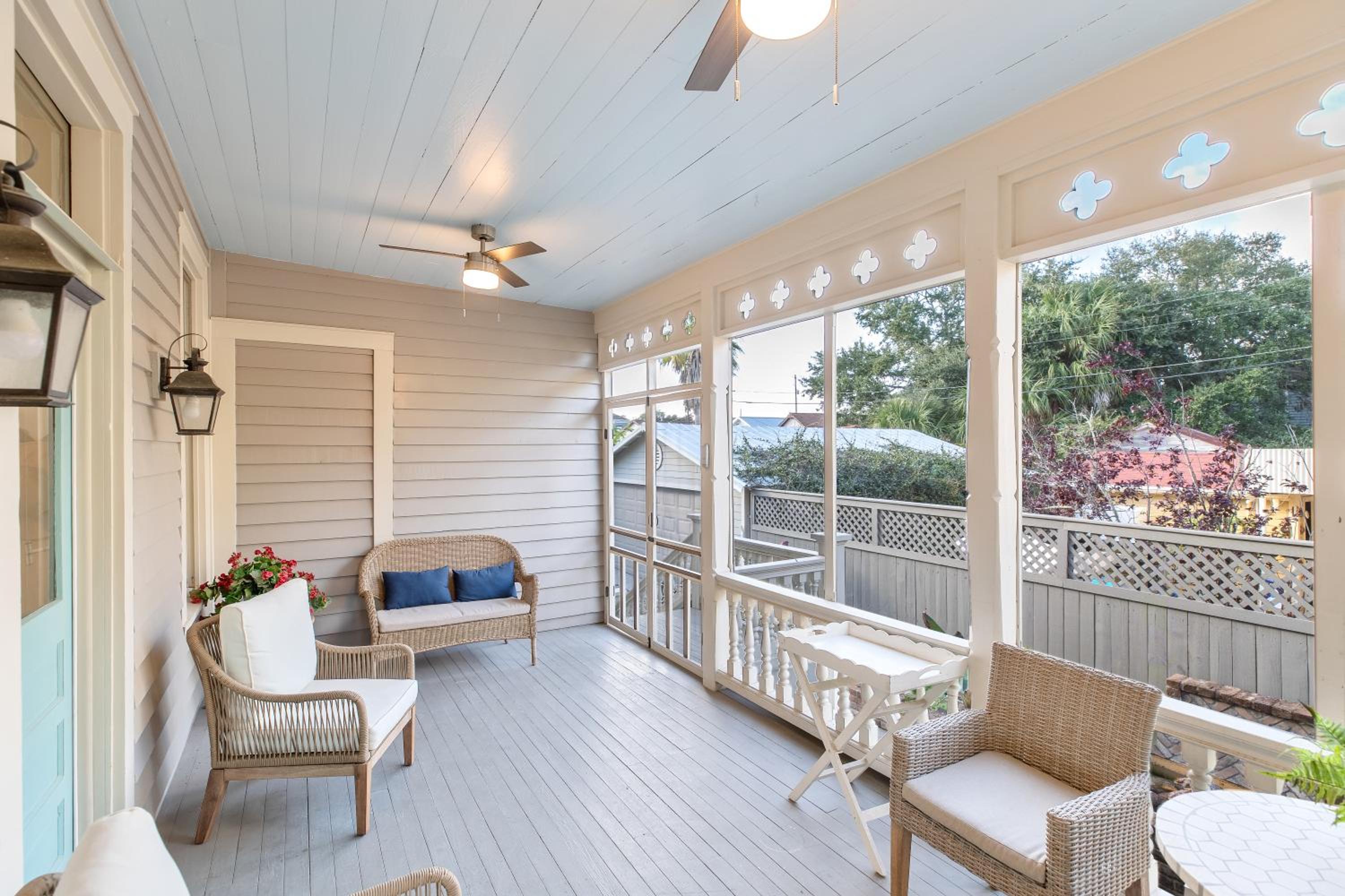 Historic 1871 Coastal Breeze with Heated Pool - Restoring Galveston, photo 29