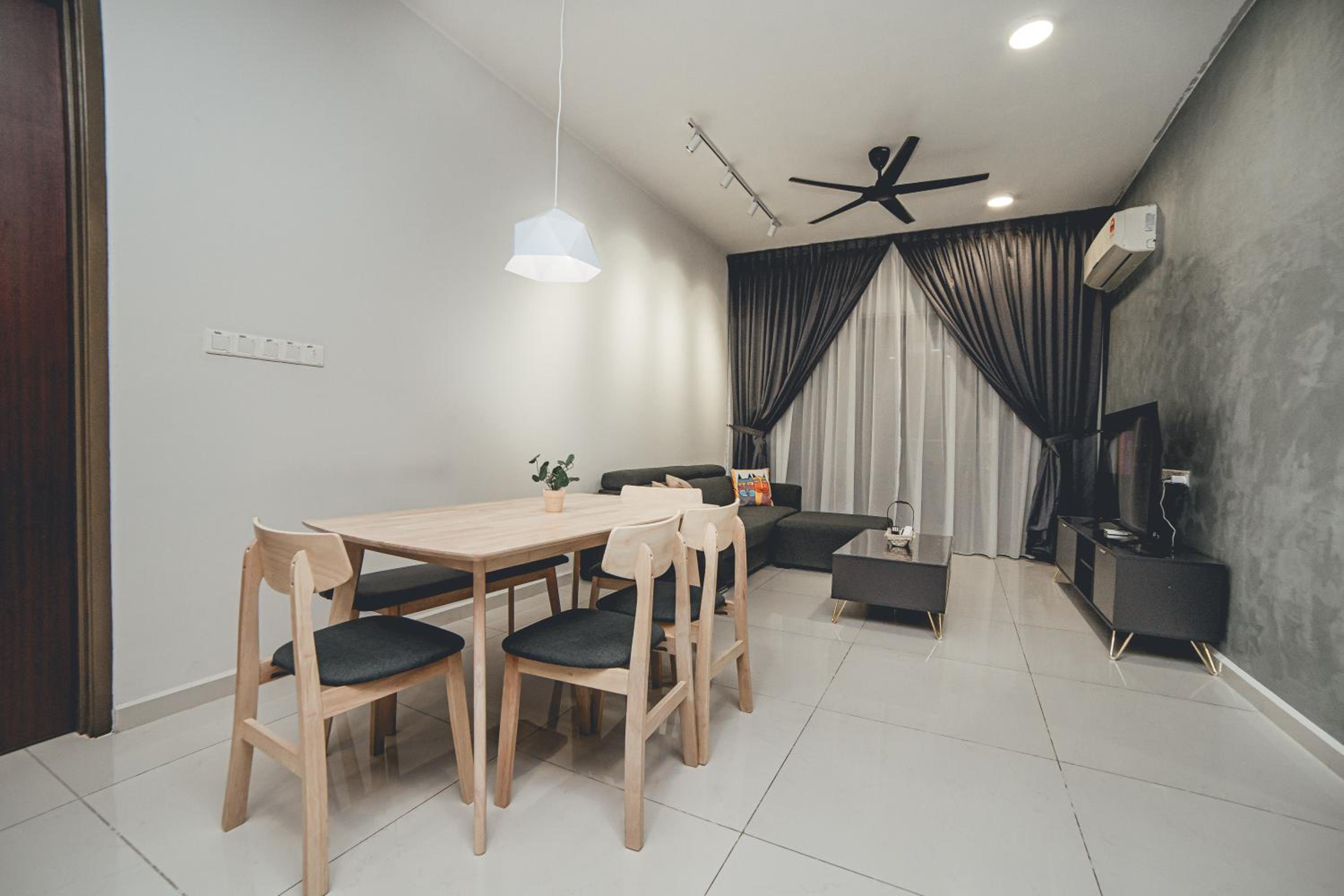Amberside Comfy Stay 3BR in Danga Bay by Our Stay