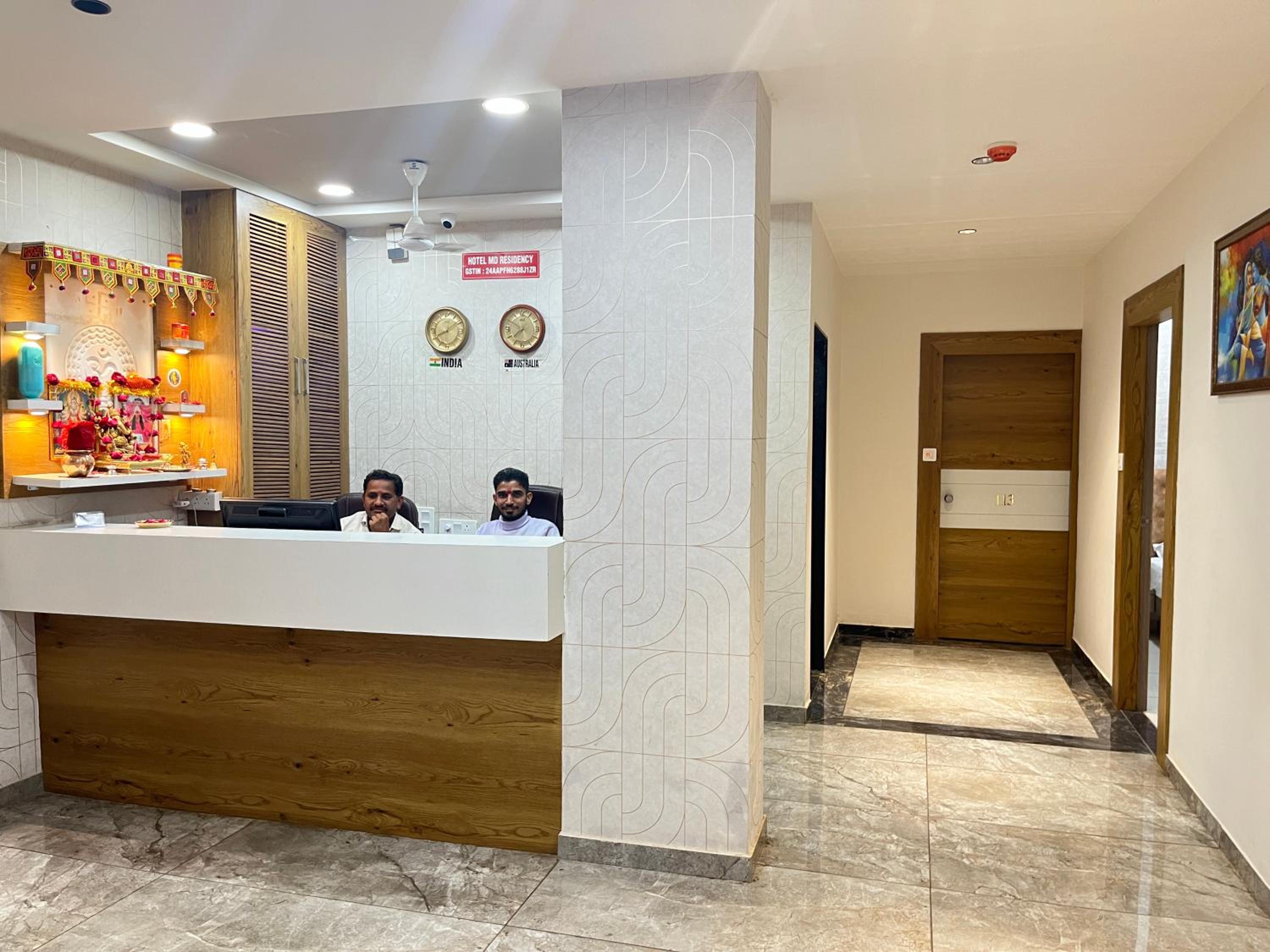 Lobby & Reception