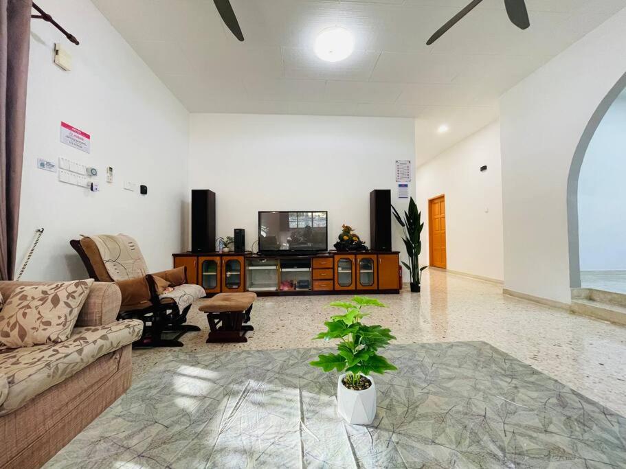 GreenPine Kota Tinggi Homestay