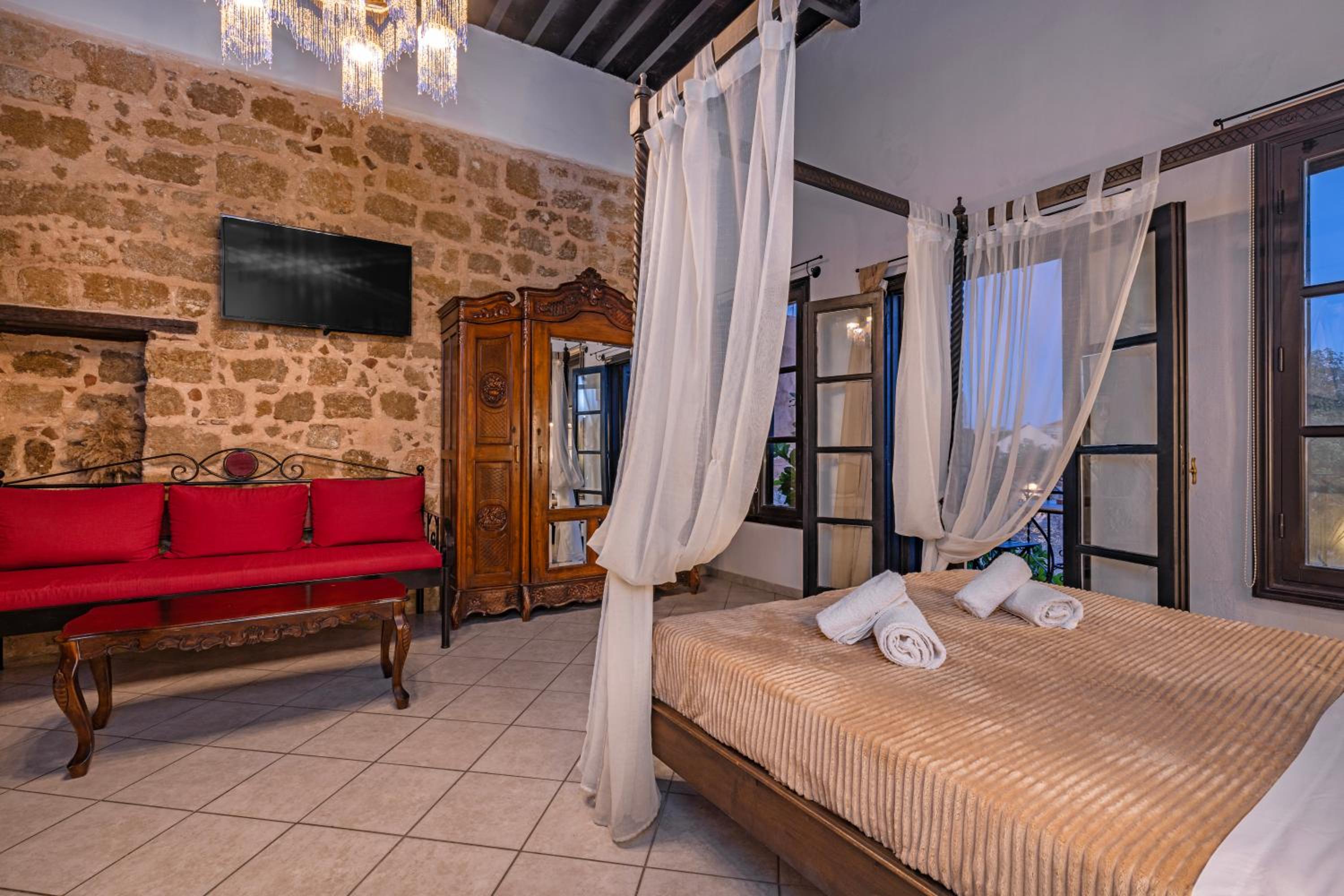 Saint Michel Boutique Hotel