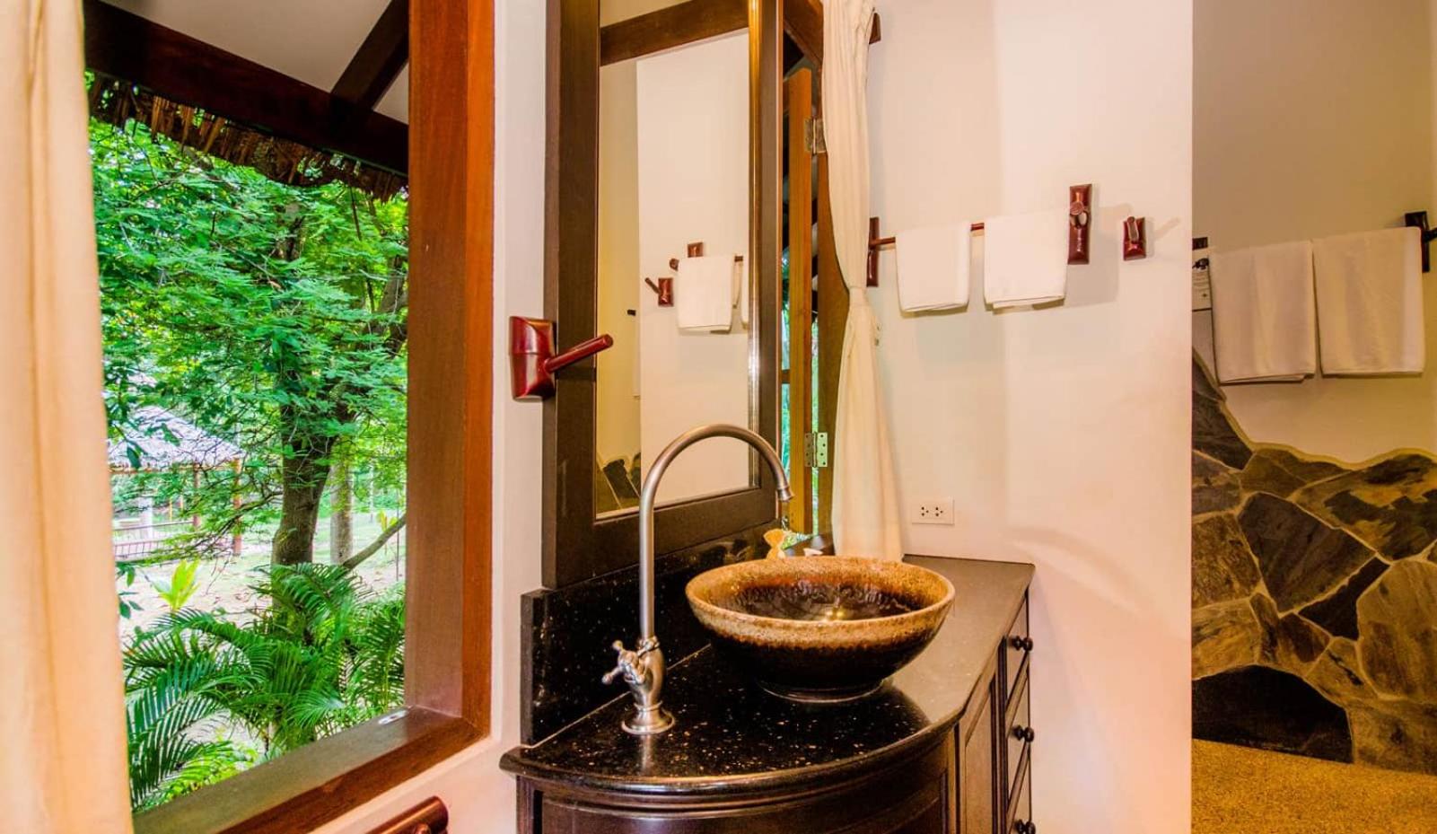 Koh Jum Beach Villas 