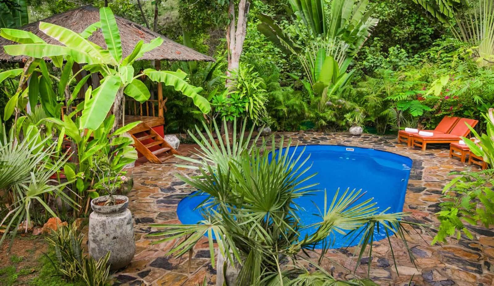 Koh Jum Beach Villas 