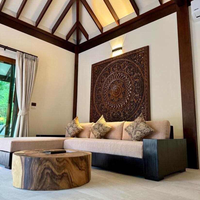 Koh Jum Beach Villas 