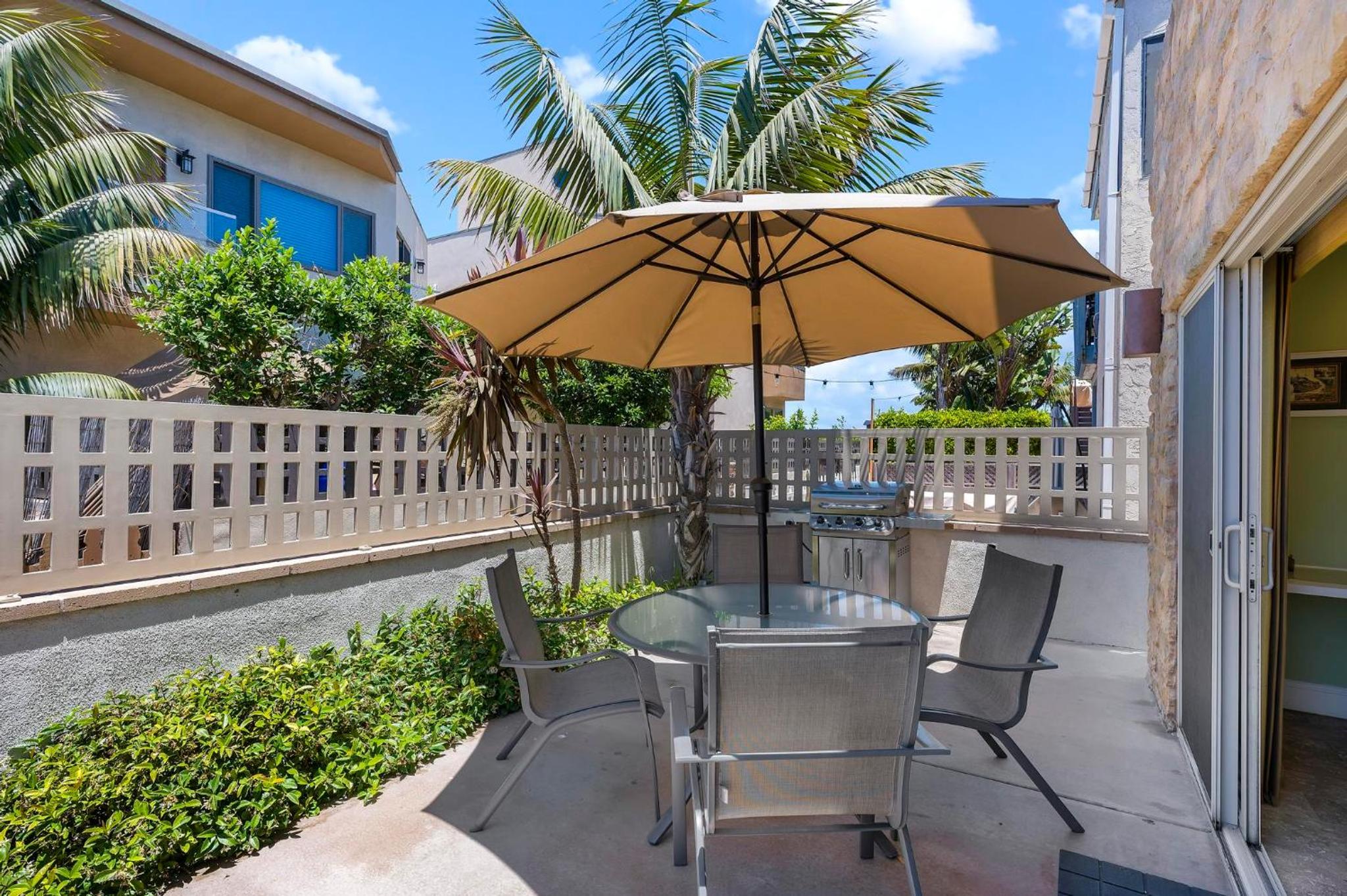 Bay View Beach House - Your Coastal Retreat view 5