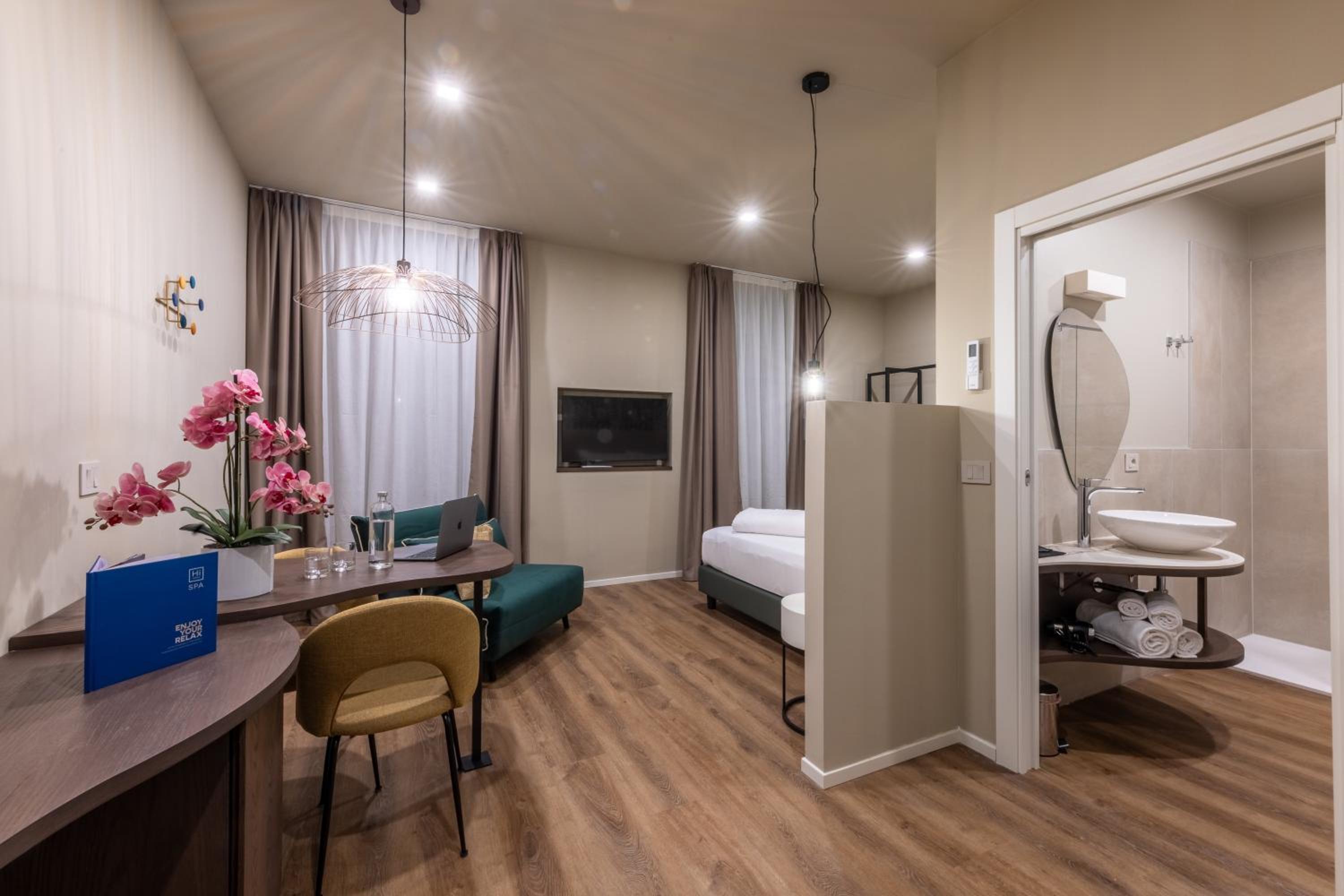 hotel room