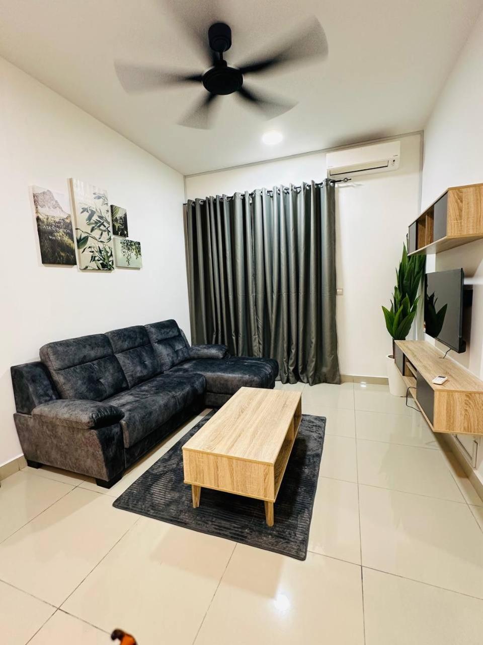 Meridin Bayvue Sea View Homestay by JP photo 2