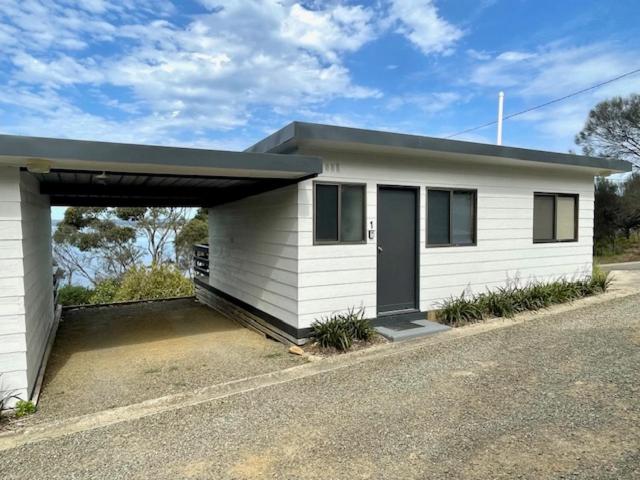Cooinda Holiday Village Cabins