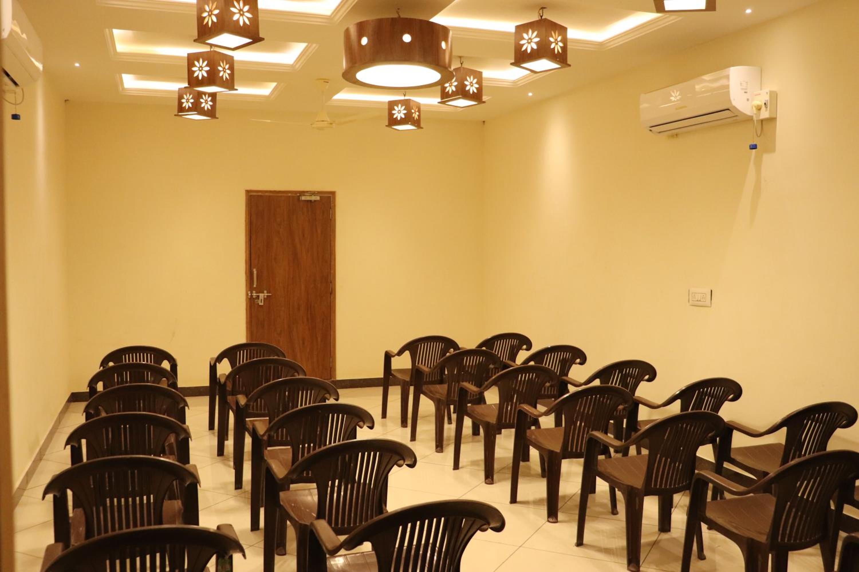 meeting & event spaces