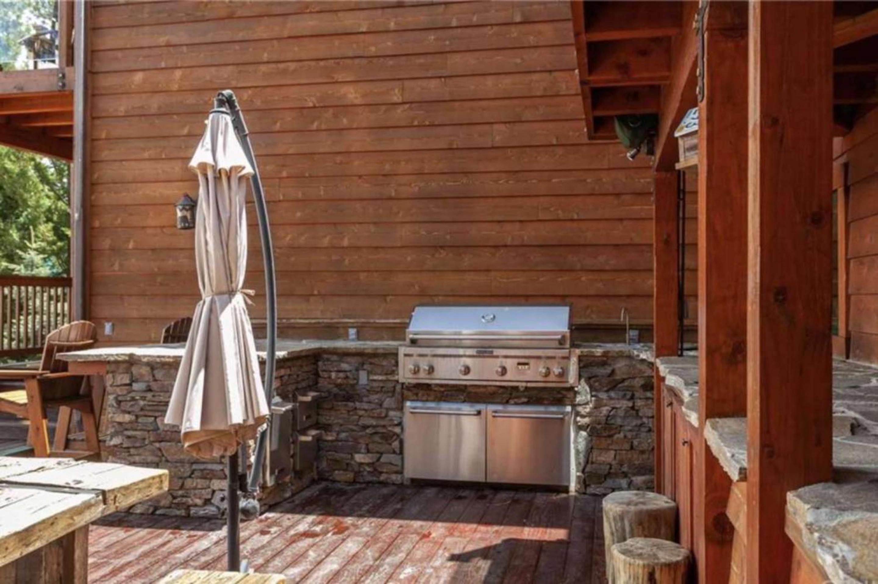 Lakefront Estate w Private Dock HotTub FirePit Lagunita Shores by AvantStay