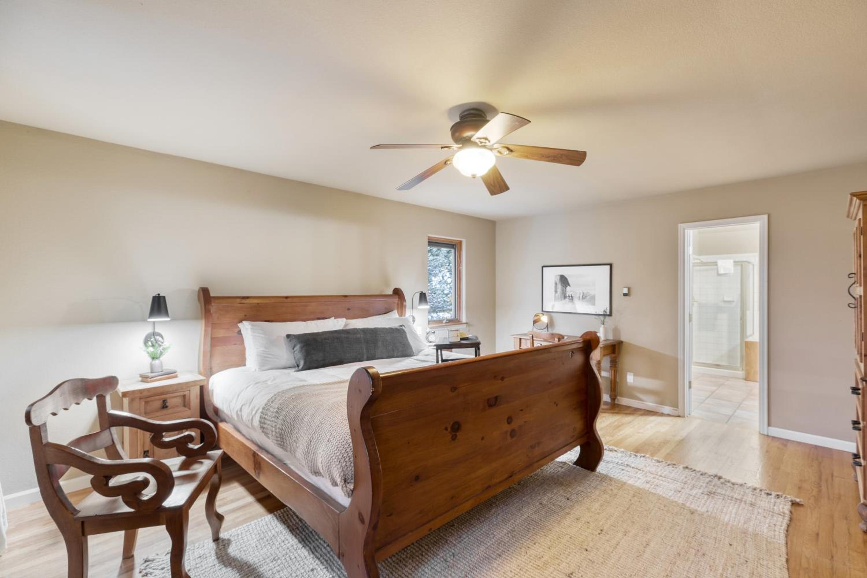 River Rock by AvantStay 8 Bedroom Ski Estate w Hot Tub Movie Theatre 10 Min Walk to Mtn
