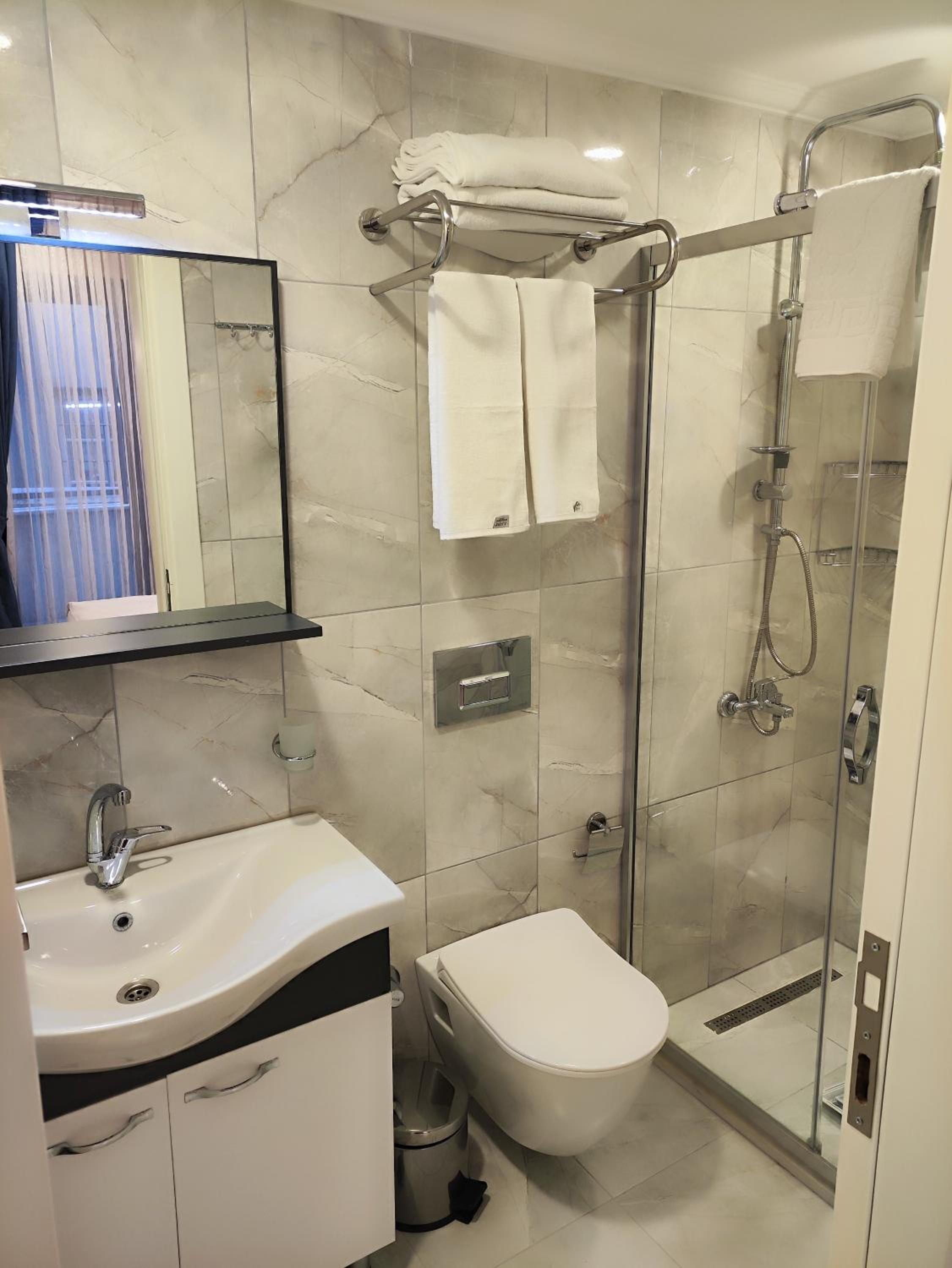 Esve İstanbul Otel - Image 10