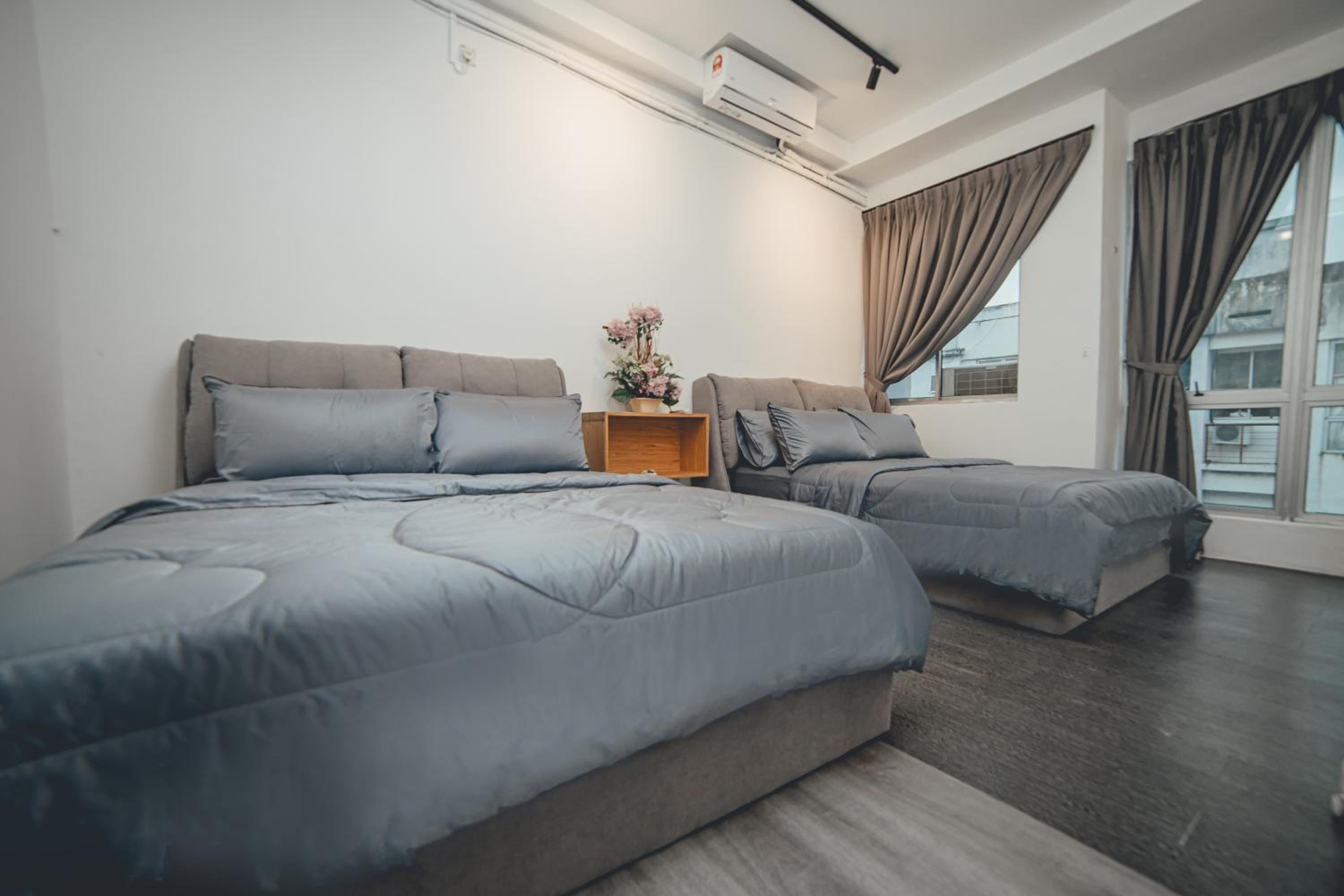 Modern Luxury Shoplot Style Sutera 3BR 10pax by Our Stay photo 5