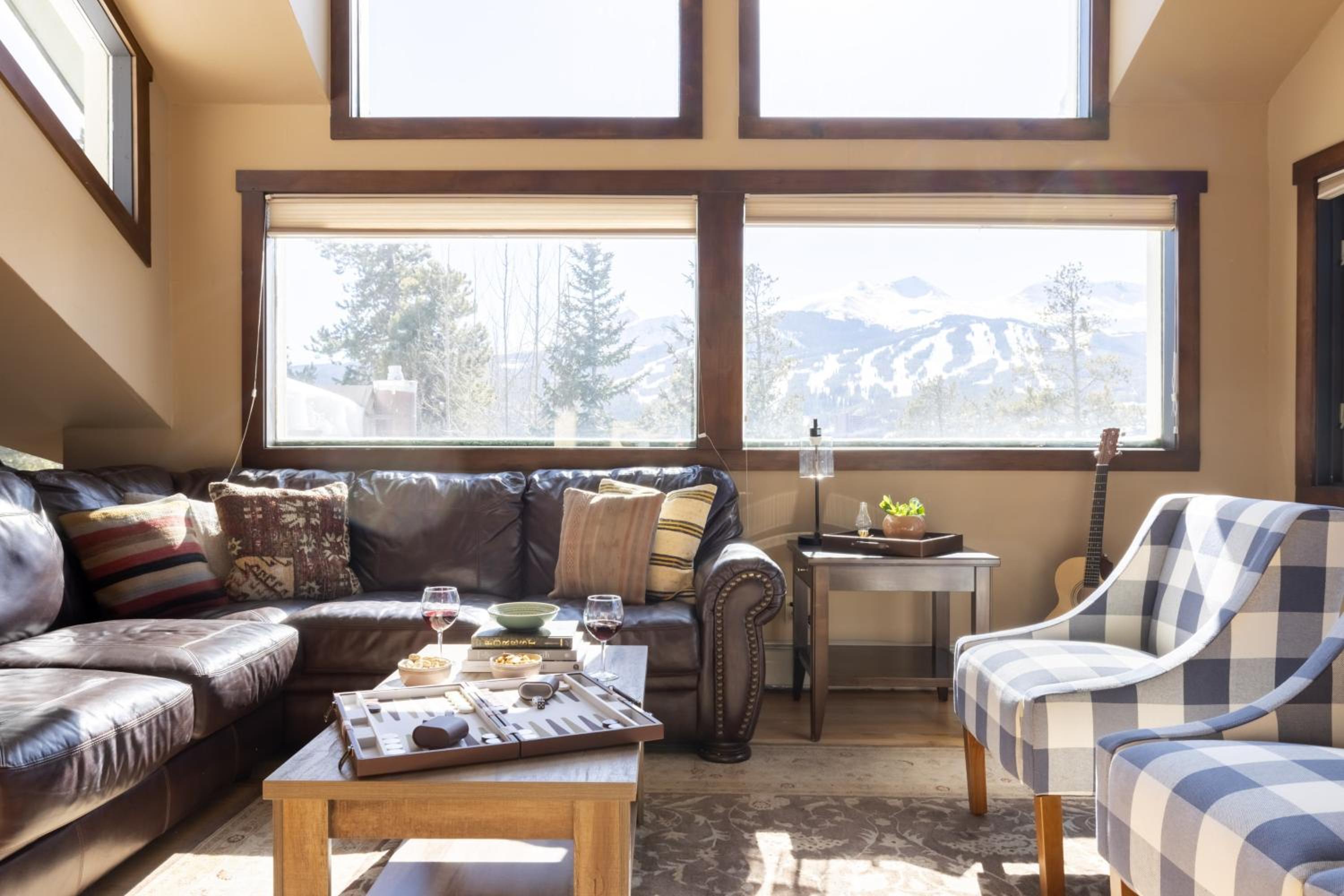 Frontier by AvantStay Incredible Mtn Views Hot Tub Gorgeous Breckenridge Home Close to Slopes