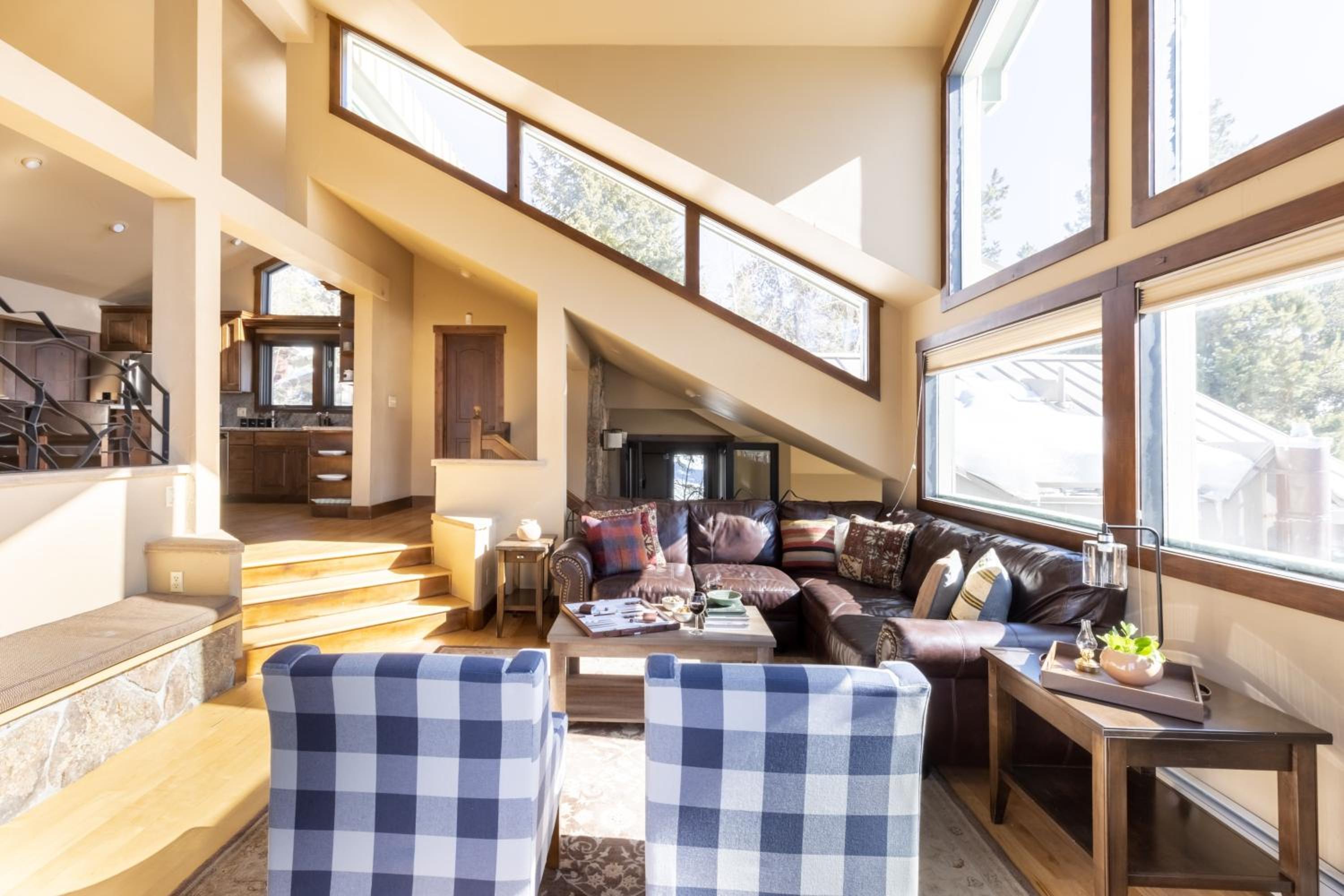 Frontier by AvantStay Incredible Mtn Views Hot Tub Gorgeous Breckenridge Home Close to Slopes
