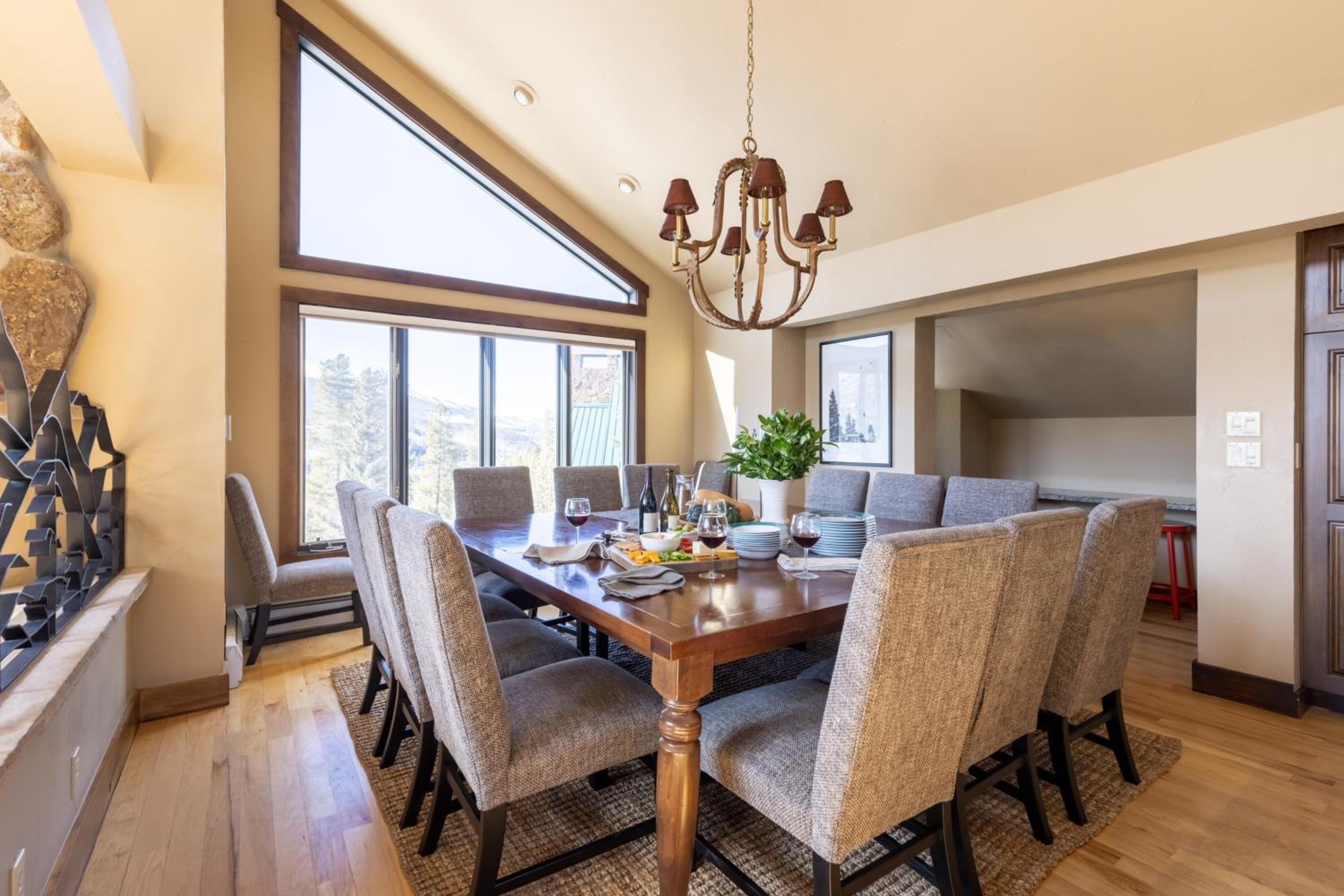 Frontier by AvantStay Incredible Mtn Views Hot Tub Gorgeous Breckenridge Home Close to Slopes