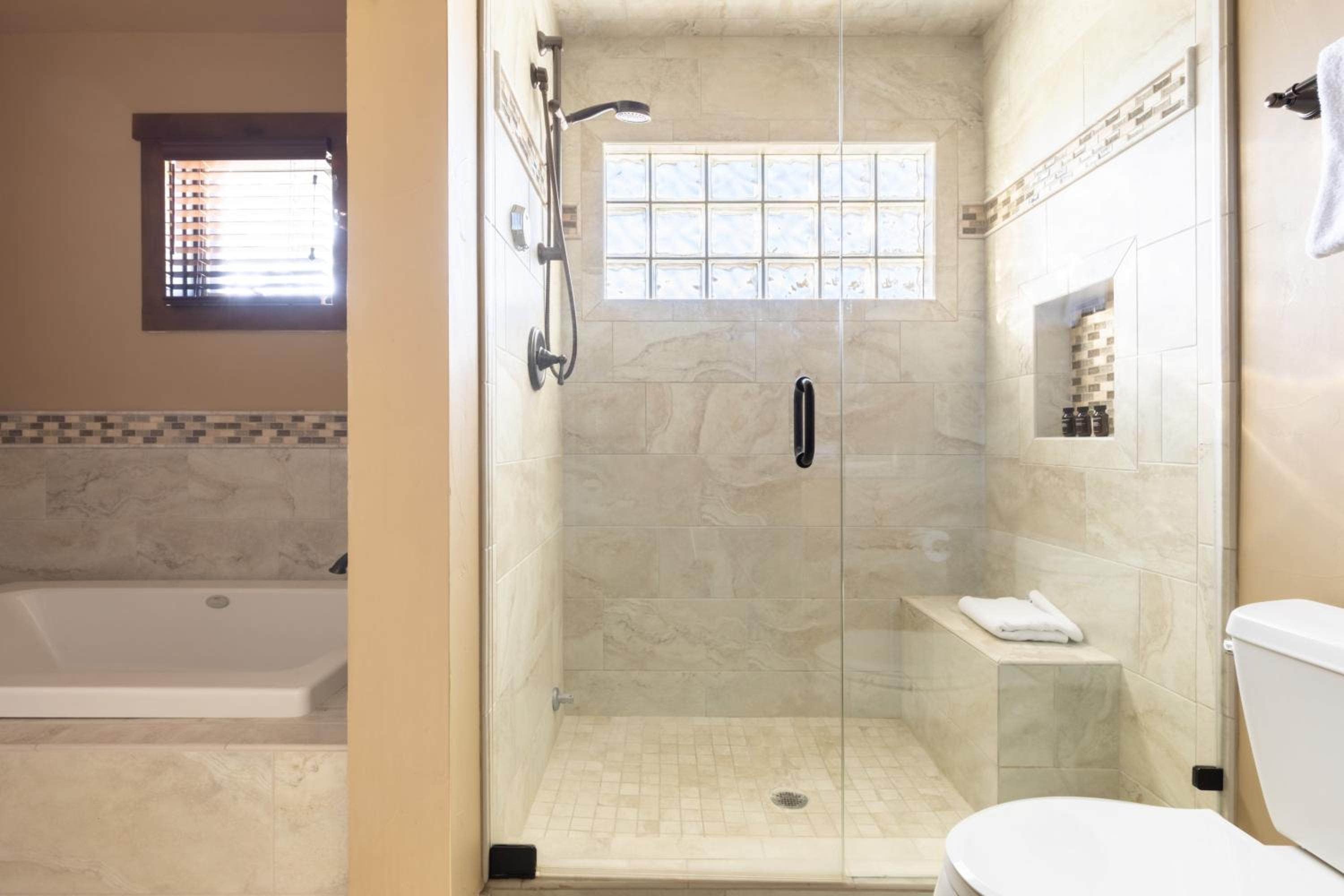 Frontier by AvantStay Incredible Mtn Views Hot Tub Gorgeous Breckenridge Home Close to Slopes
