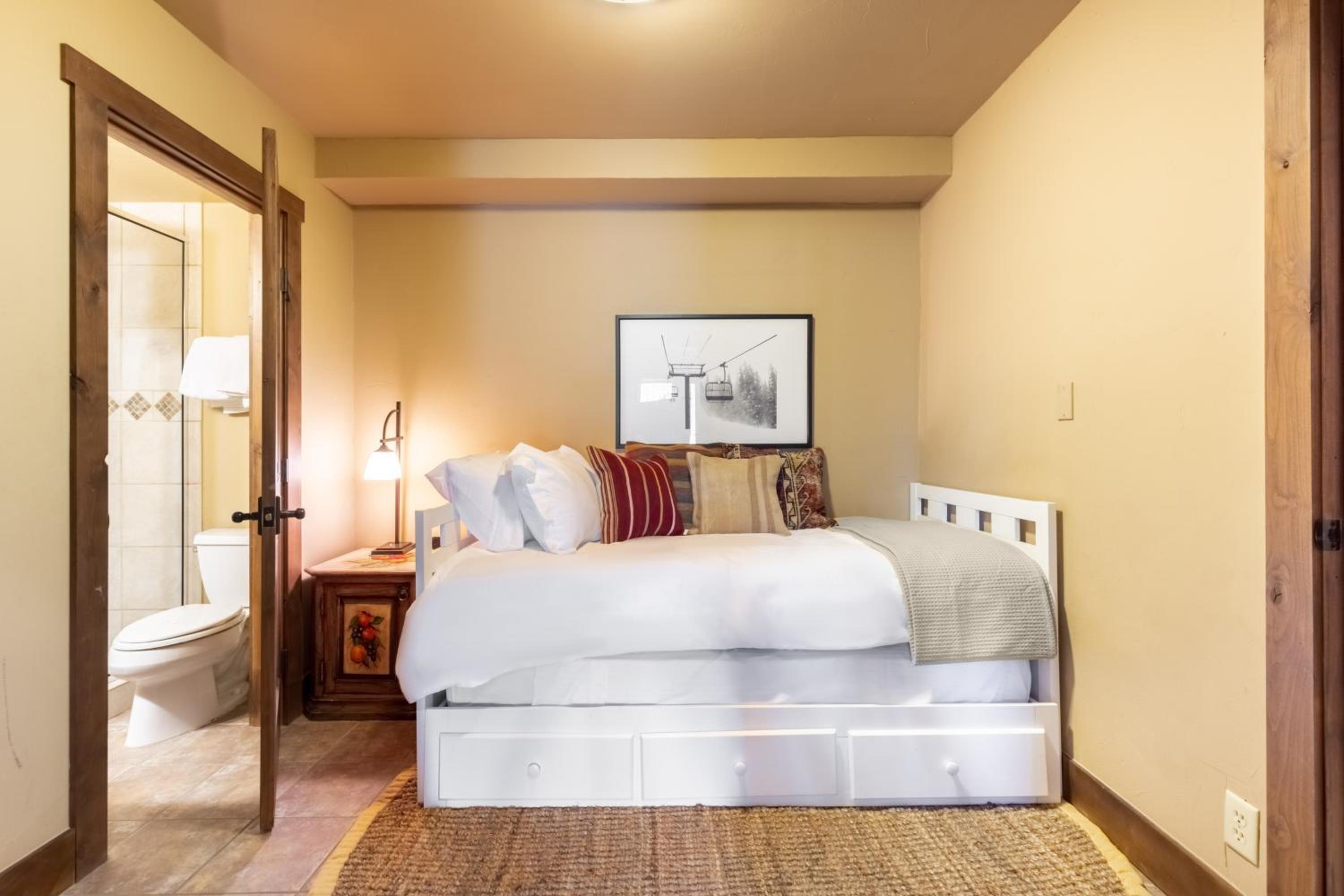 Frontier by AvantStay Incredible Mtn Views Hot Tub Gorgeous Breckenridge Home Close to Slopes