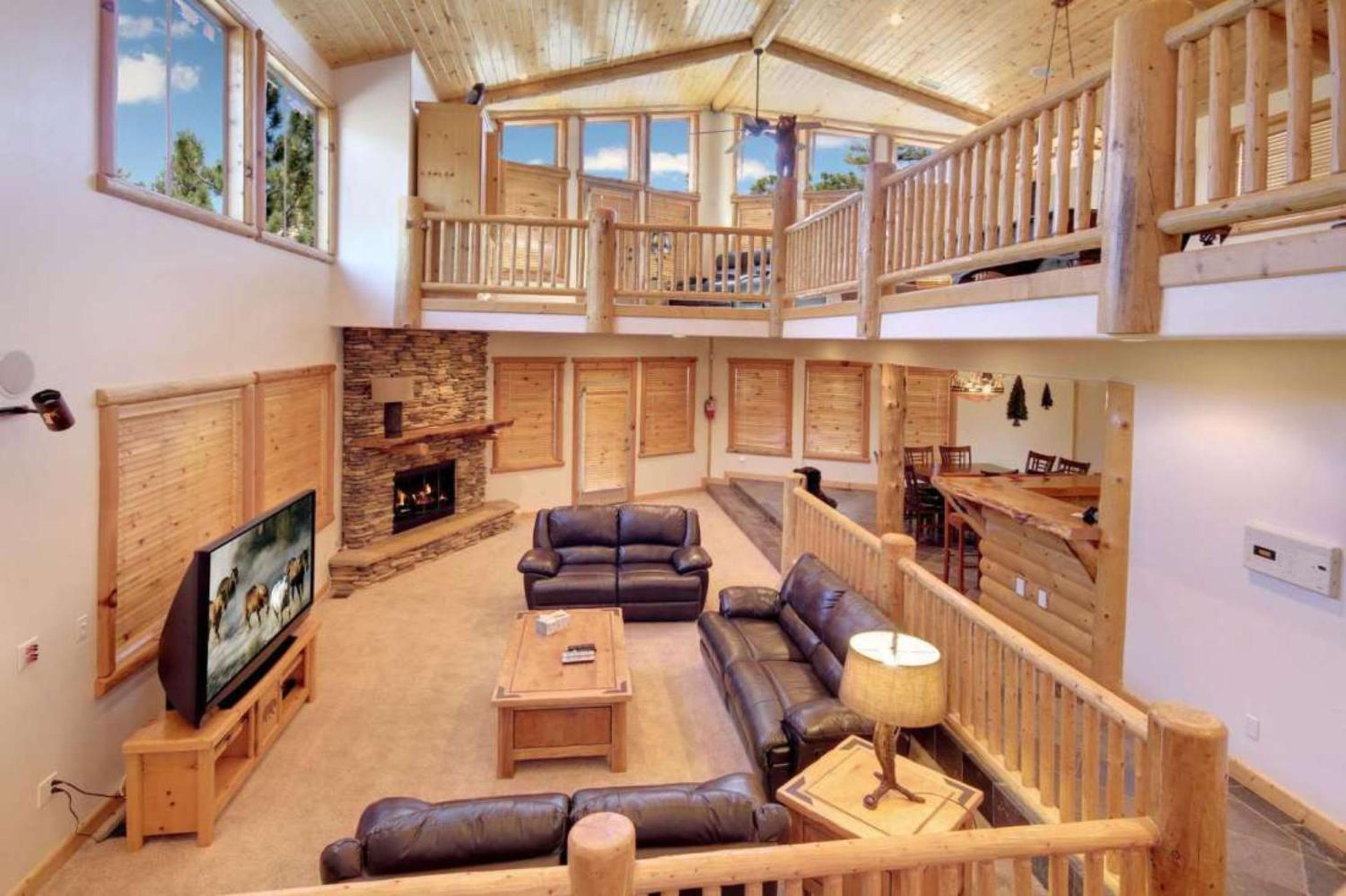 Starlight Retreat by AvantStay Gorgeous Log Style Home w Incredible Views view 4