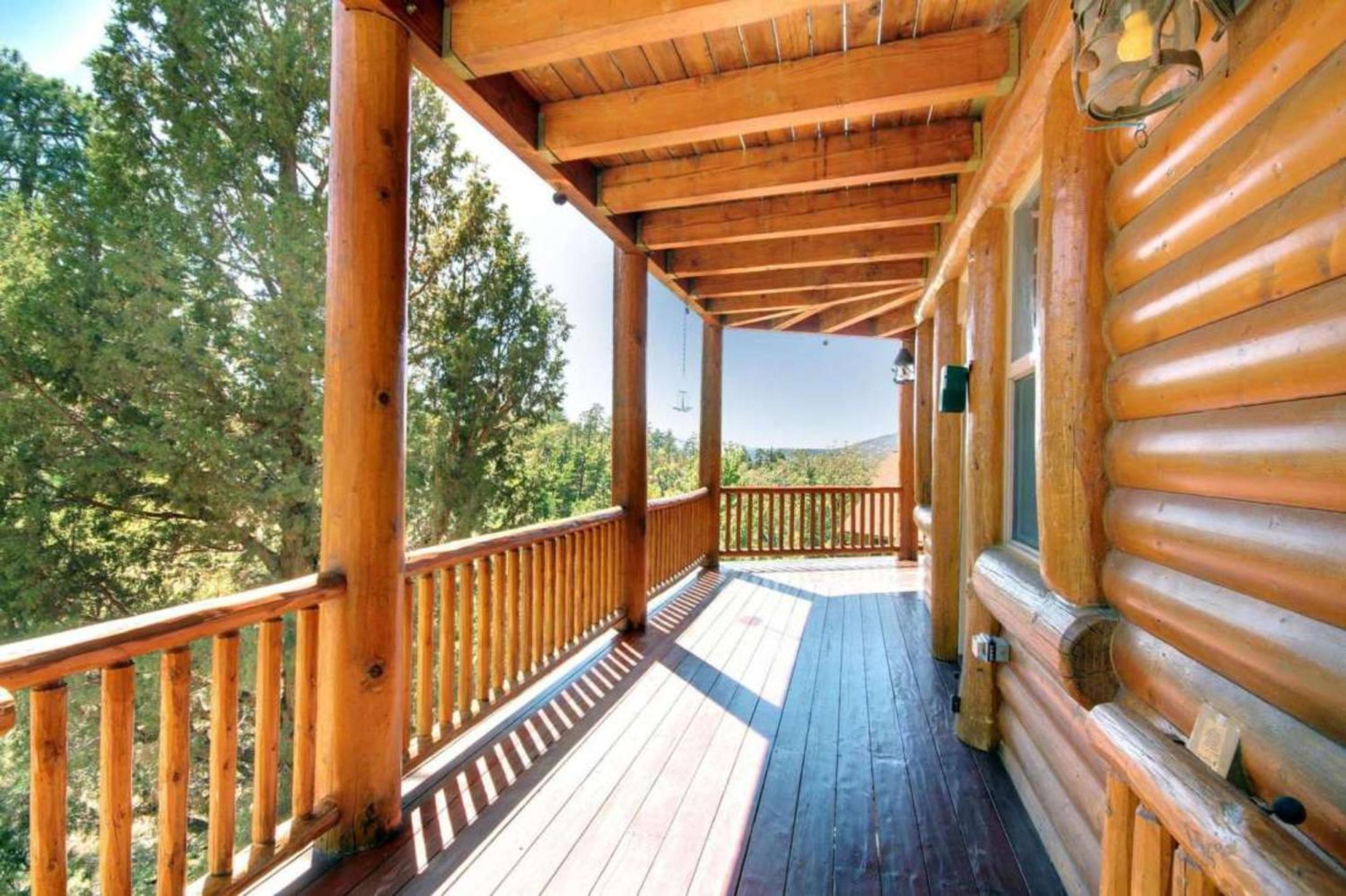 Starlight Retreat by AvantStay Gorgeous Log Style Home w Incredible Views view 2