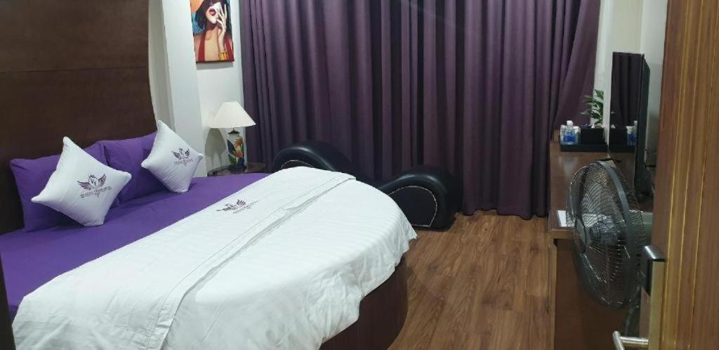 Phương Trang Hotel - 71 Giáp Nhị HN - by BAY LUXURY