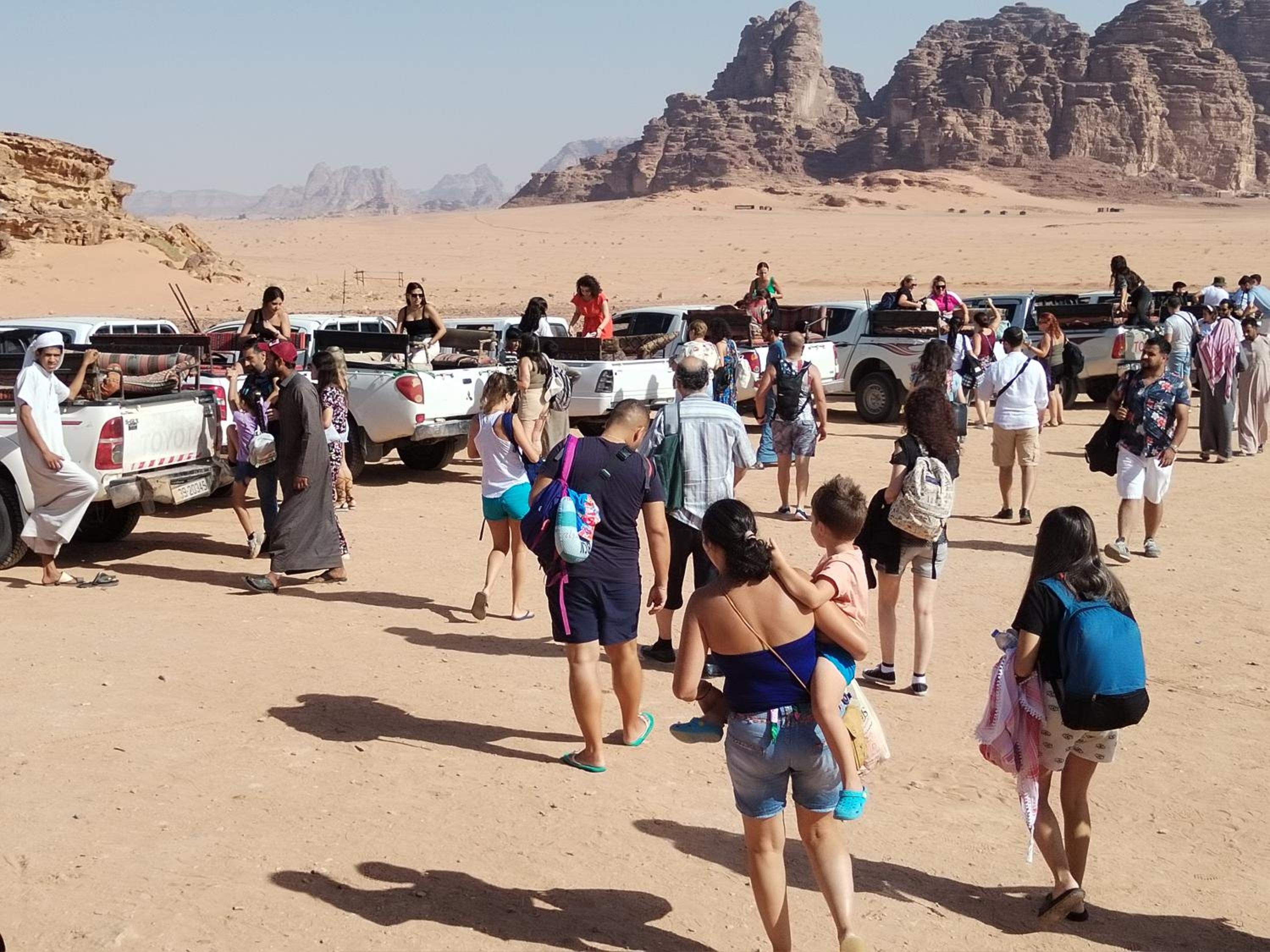 wadi rum guest house camp view 4