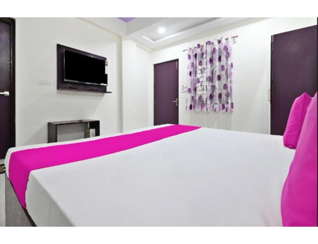 Hotel Raj Inn, Agra