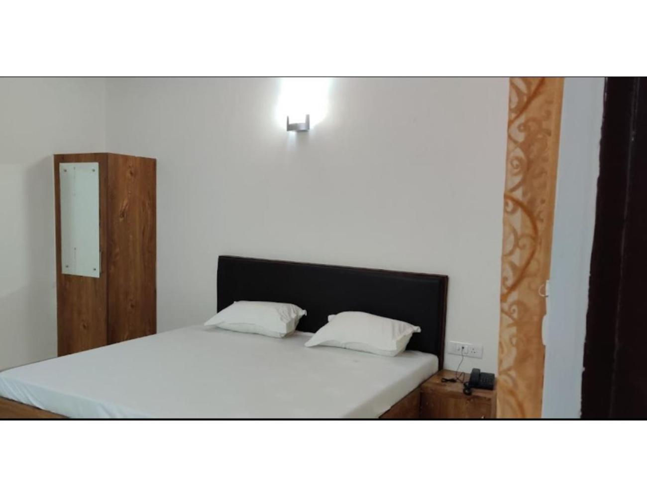Hotel Raj Inn, Agra