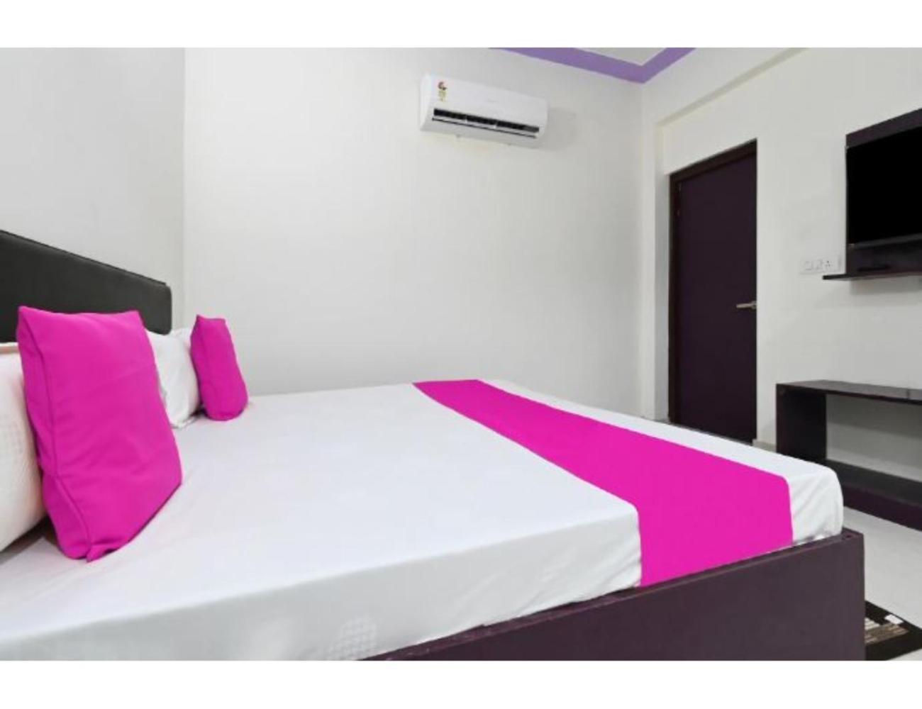 Hotel Raj Inn, Agra