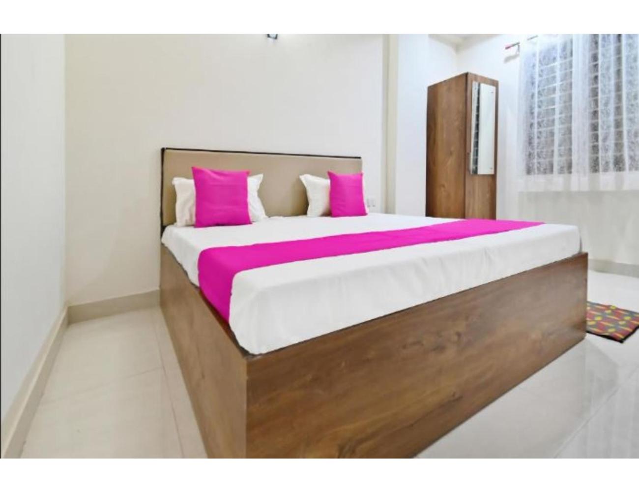 Hotel Raj Inn, Agra