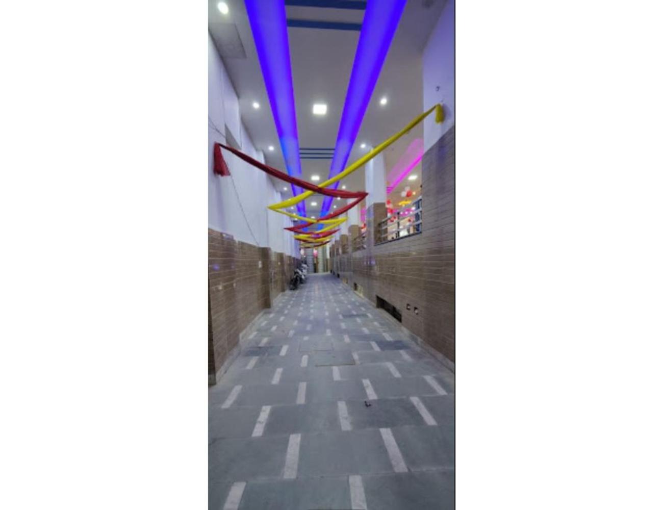 Hotel Raj Inn, Agra