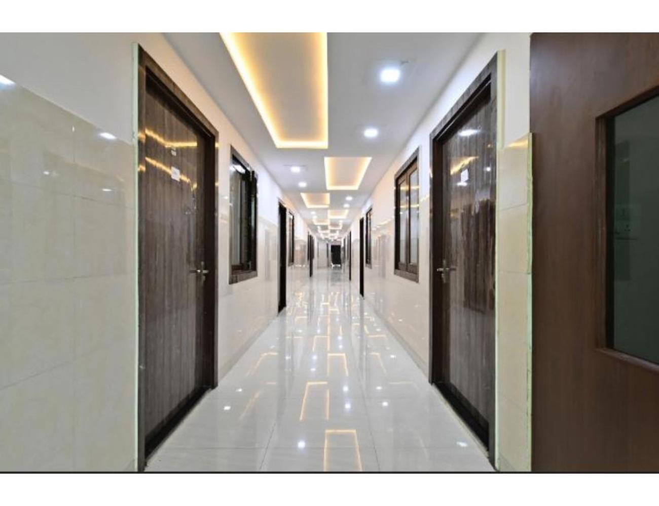 Hotel Raj Inn, Agra