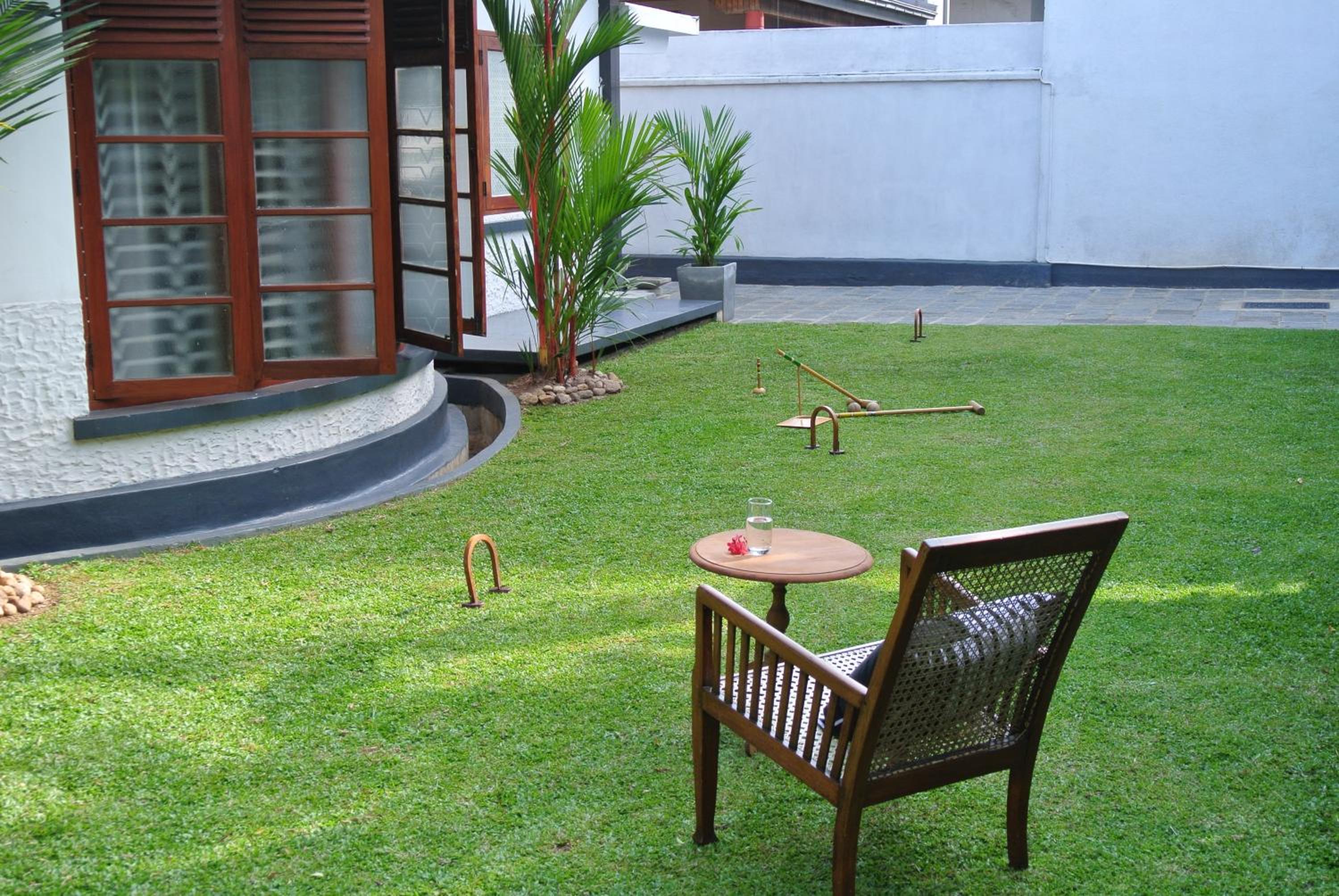 "27" Spathodea- Oasis in the City view 2