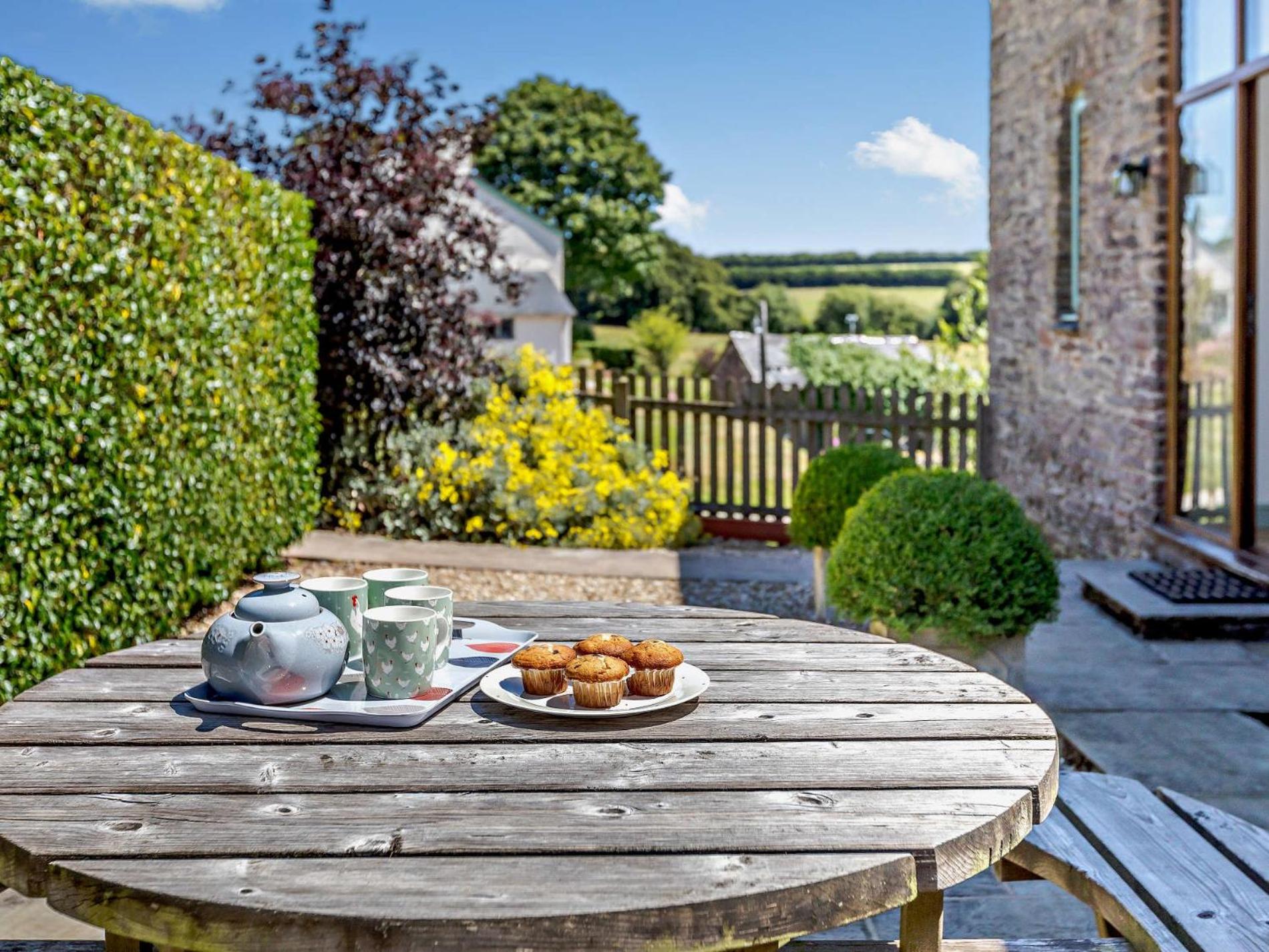 2 Bed in Watchet OLDHI view 5
