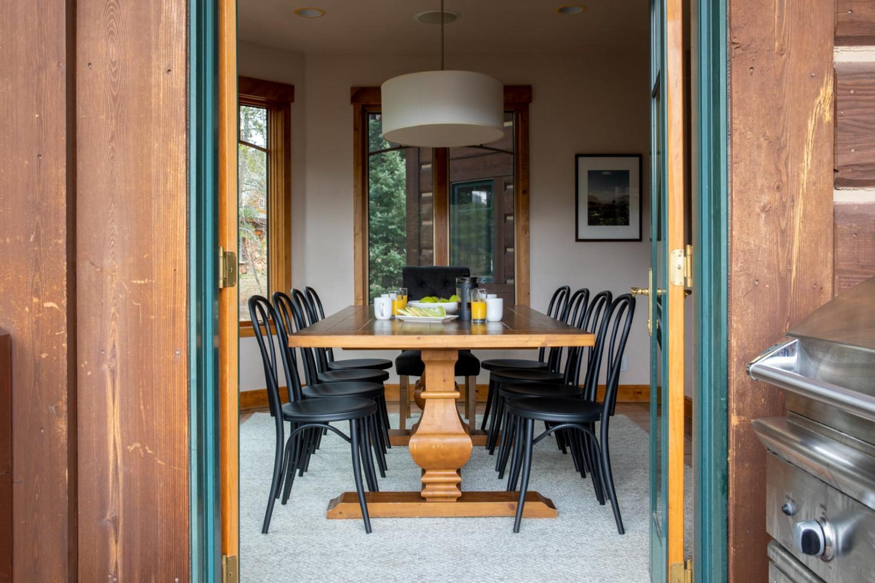 Zendo by AvantStay Serene Mountain Abode w Hot Tub Views