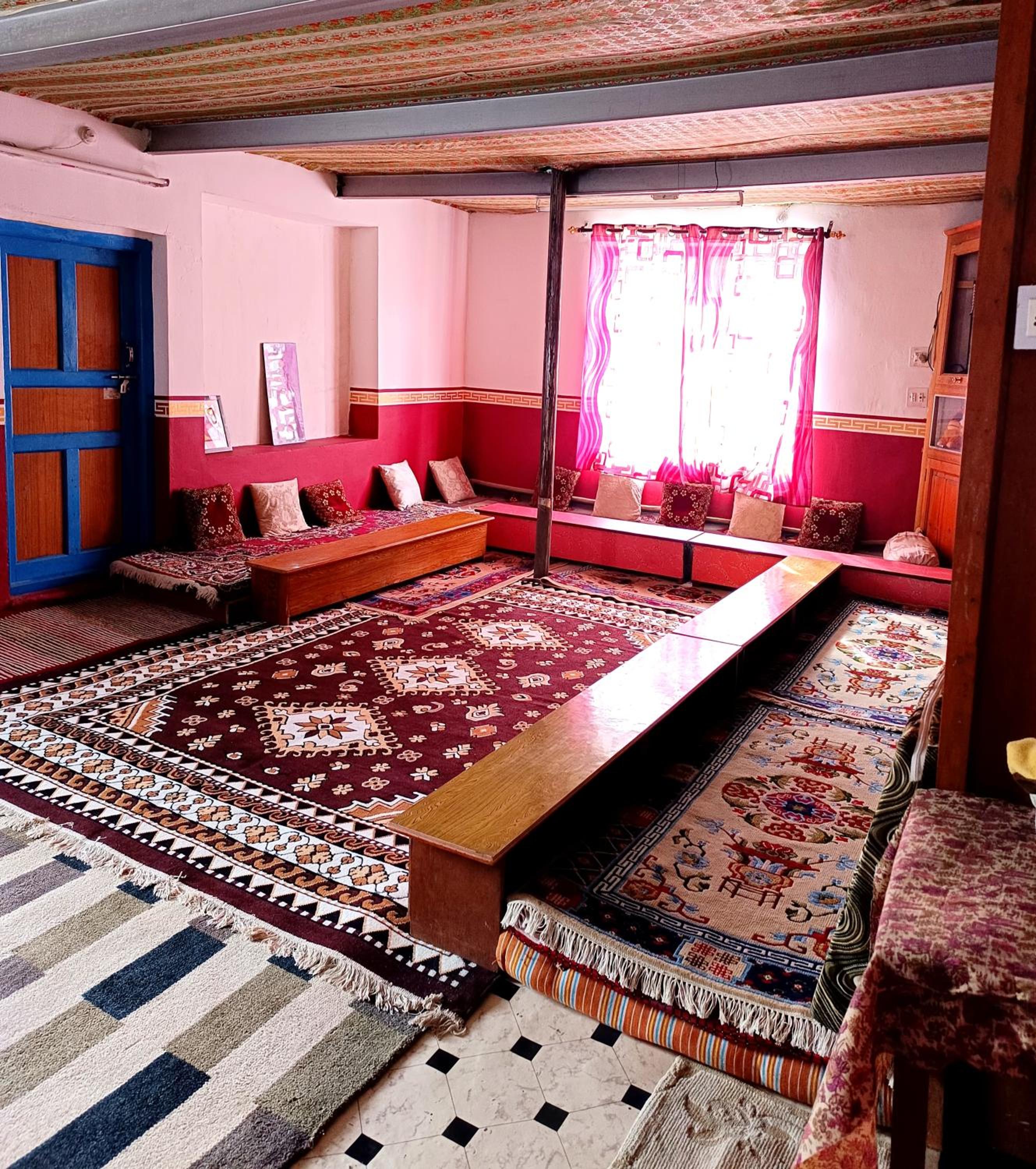 lounge