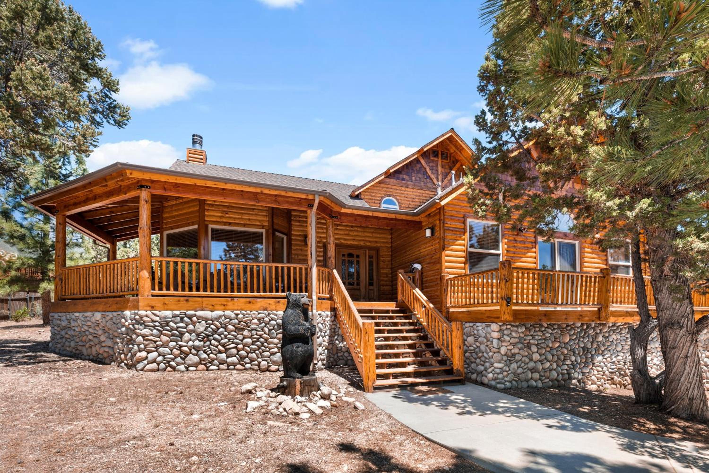 Linaker Lodge by AvantStay Gorgeous Cabin in Big Bear w Views view 2