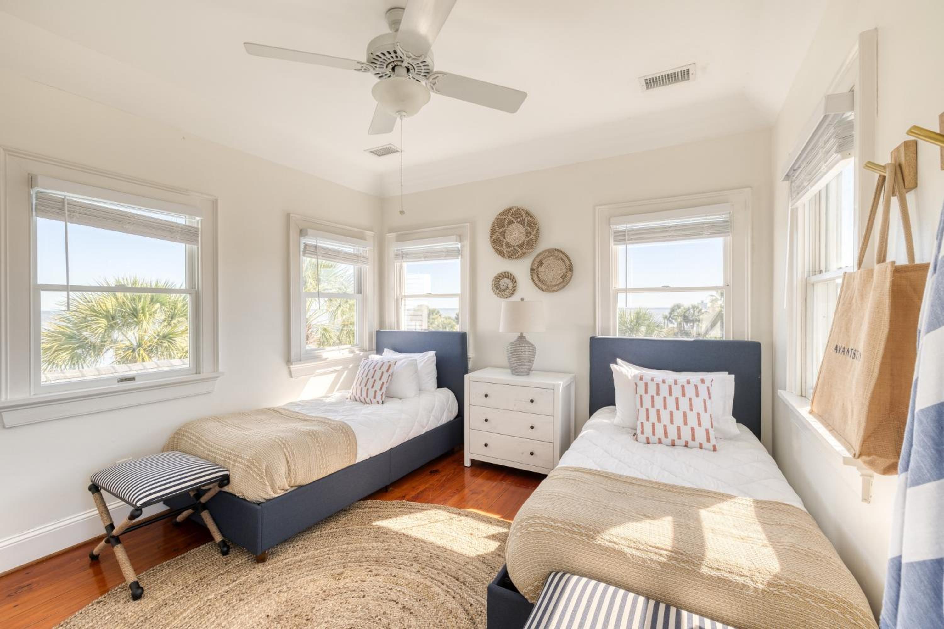 Haven by AvantStay Luxury Beachfront Home w Pool Gorgeous Patios