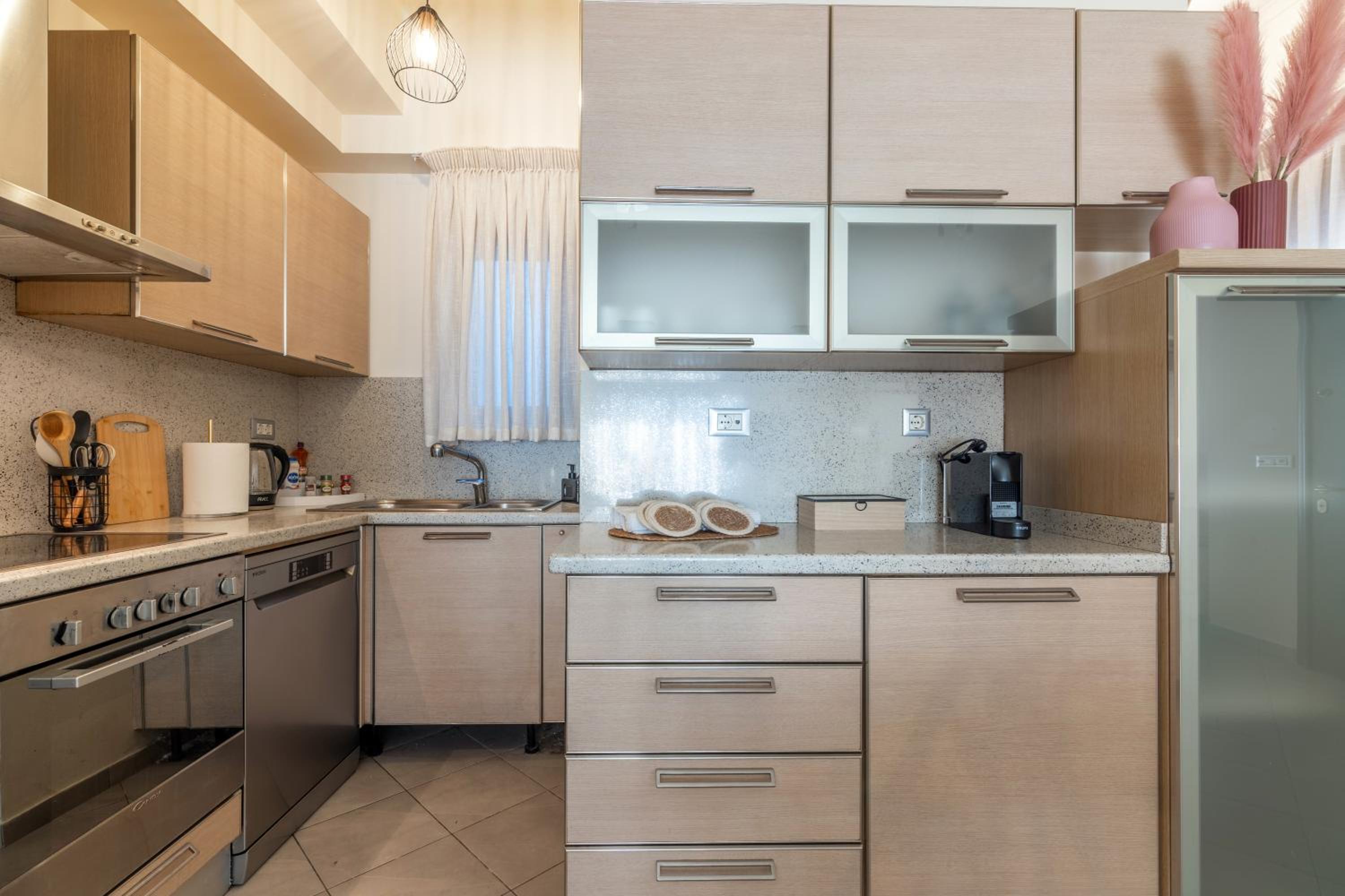 Zephyrus Cityscape Condo,By IdealStay Experience