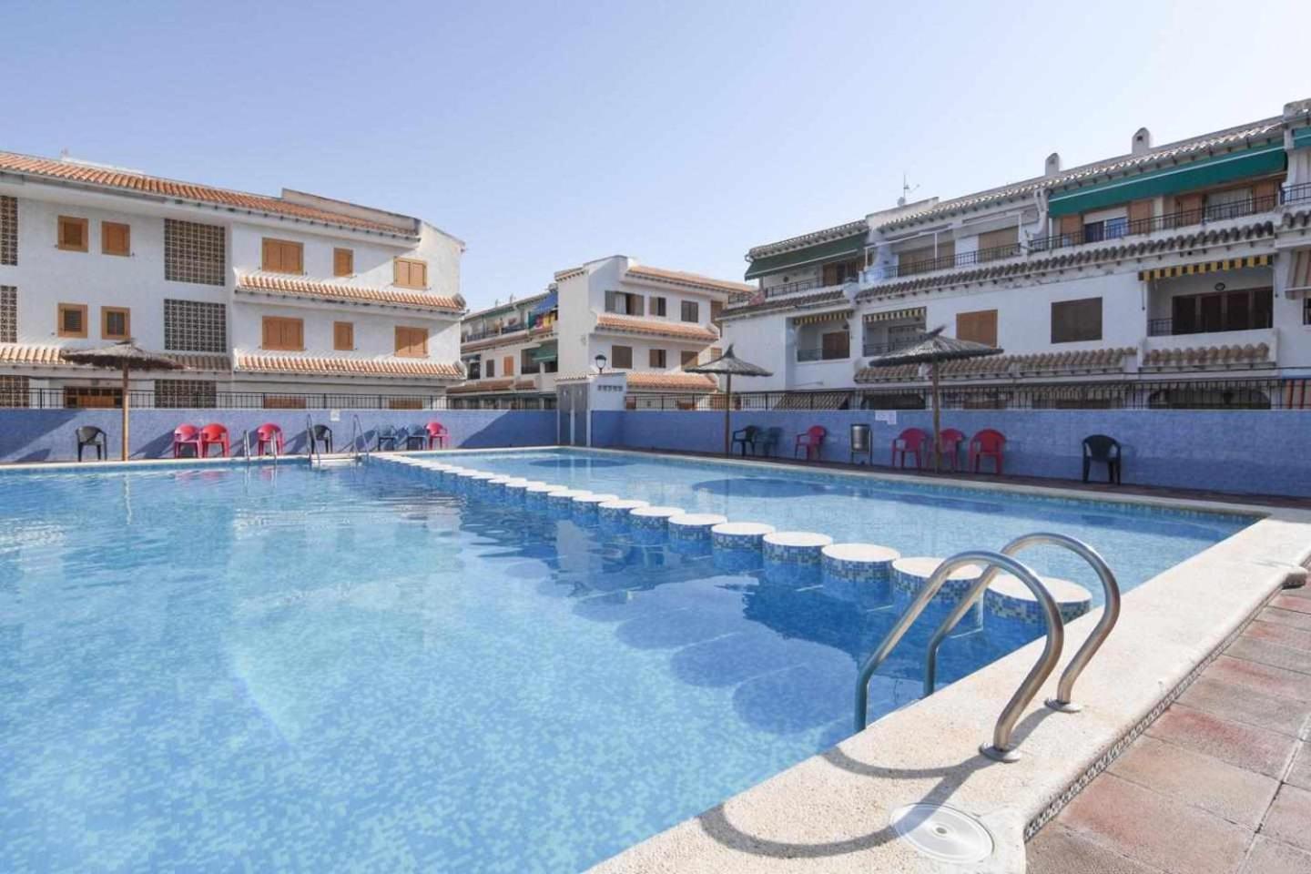 rentafive Urb Paraiso Piscina