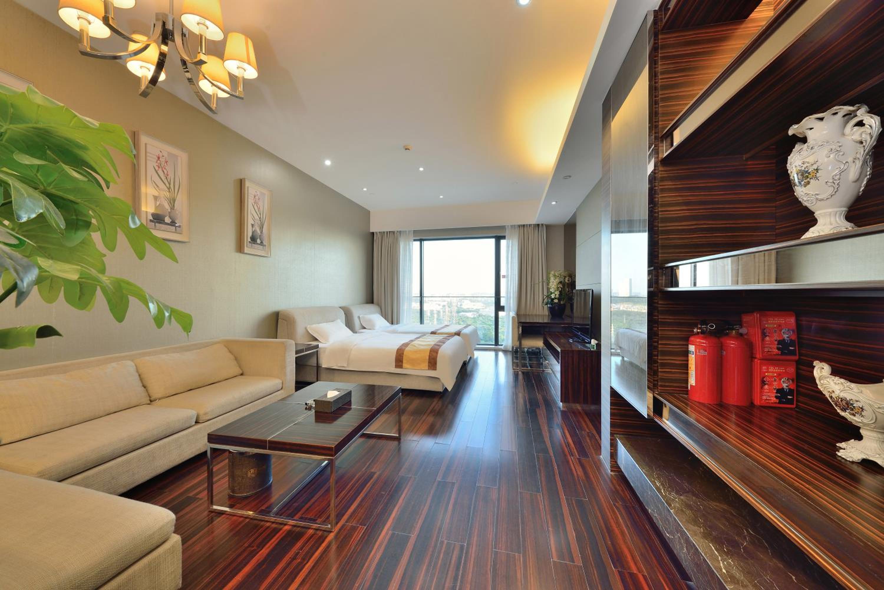 HeeFun Apartment GZ -Poly World Trading Center