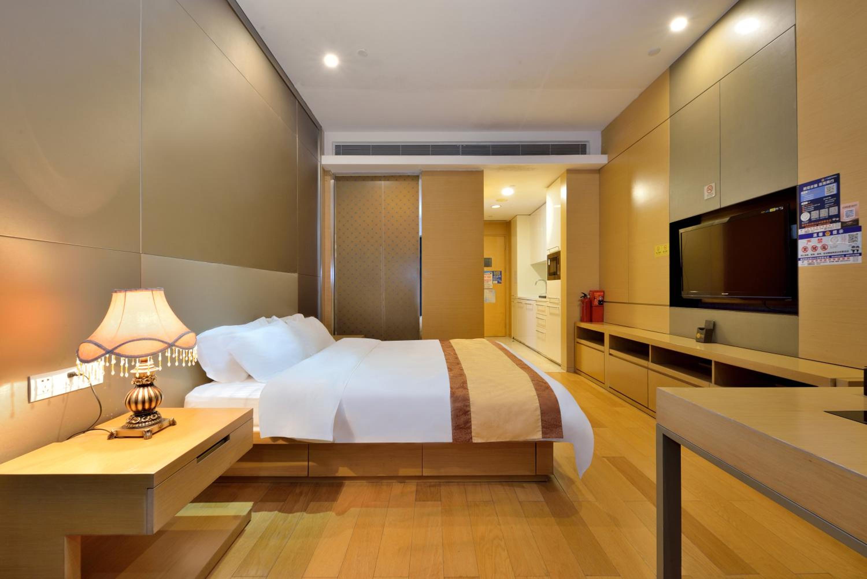 HeeFun Apartment GZ -Poly World Trading Center