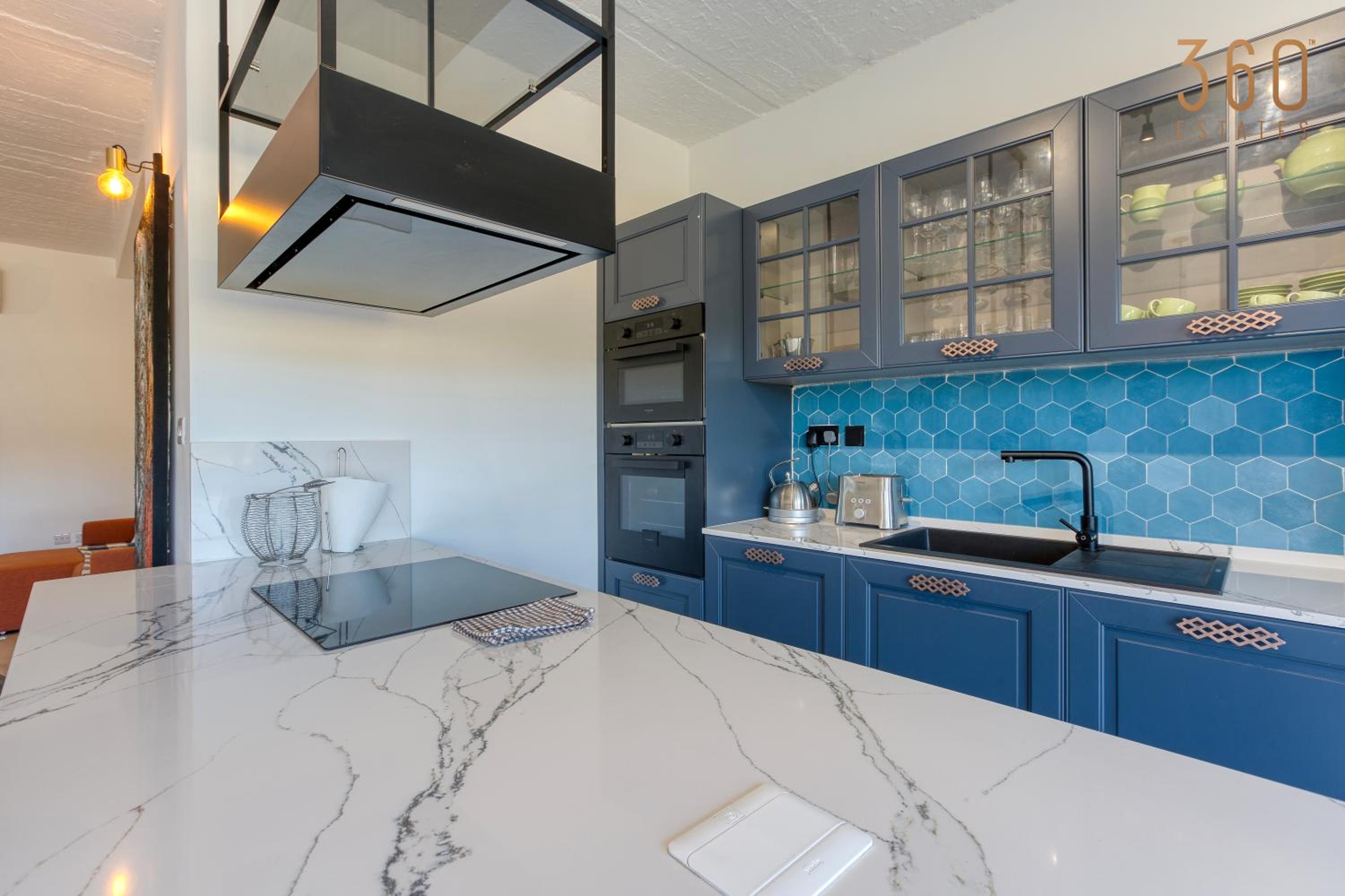 A lovely, central 2BR penthouse with large outdoor by 360 Estates