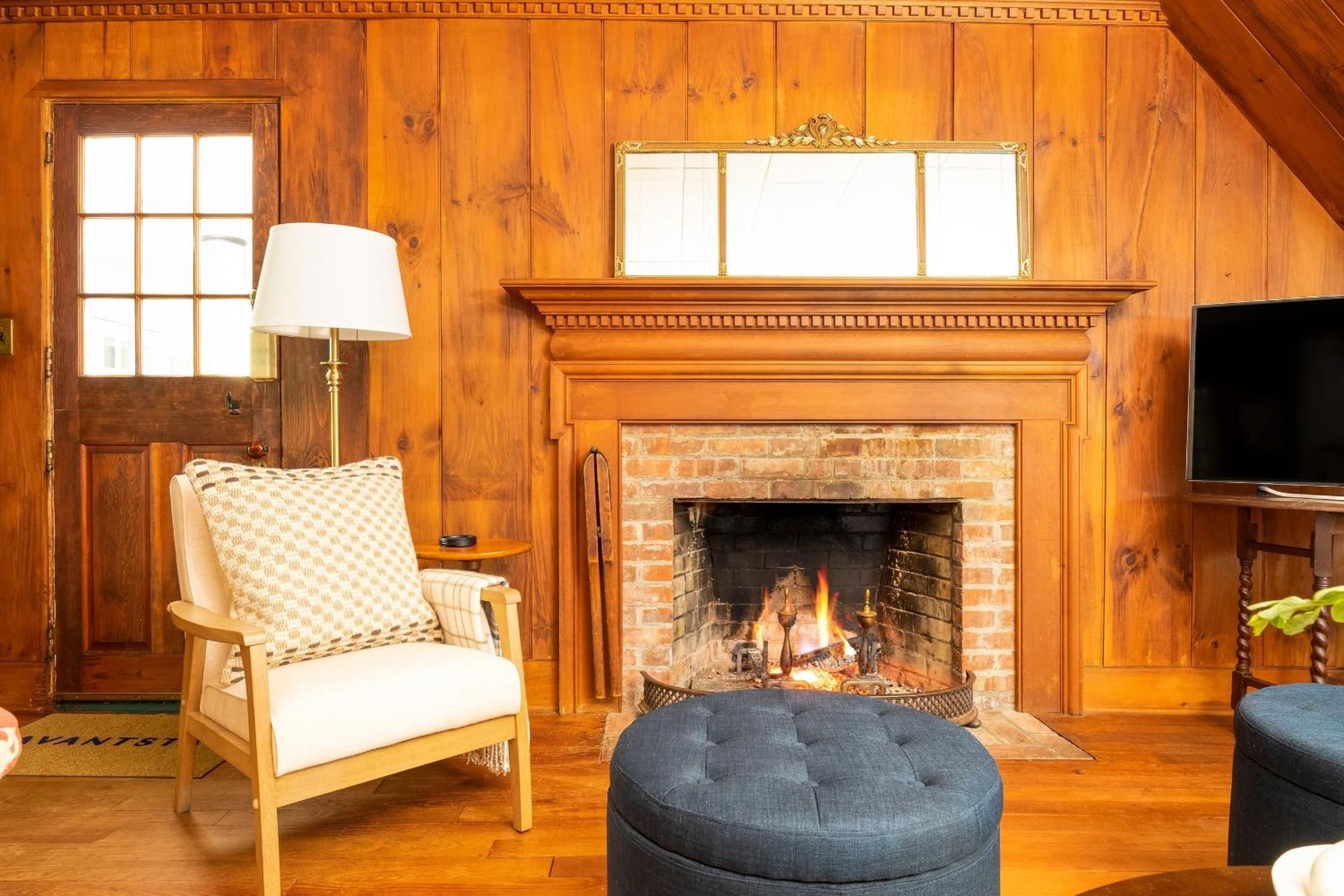 Whitney by AvantStay Private Berkshires Estate